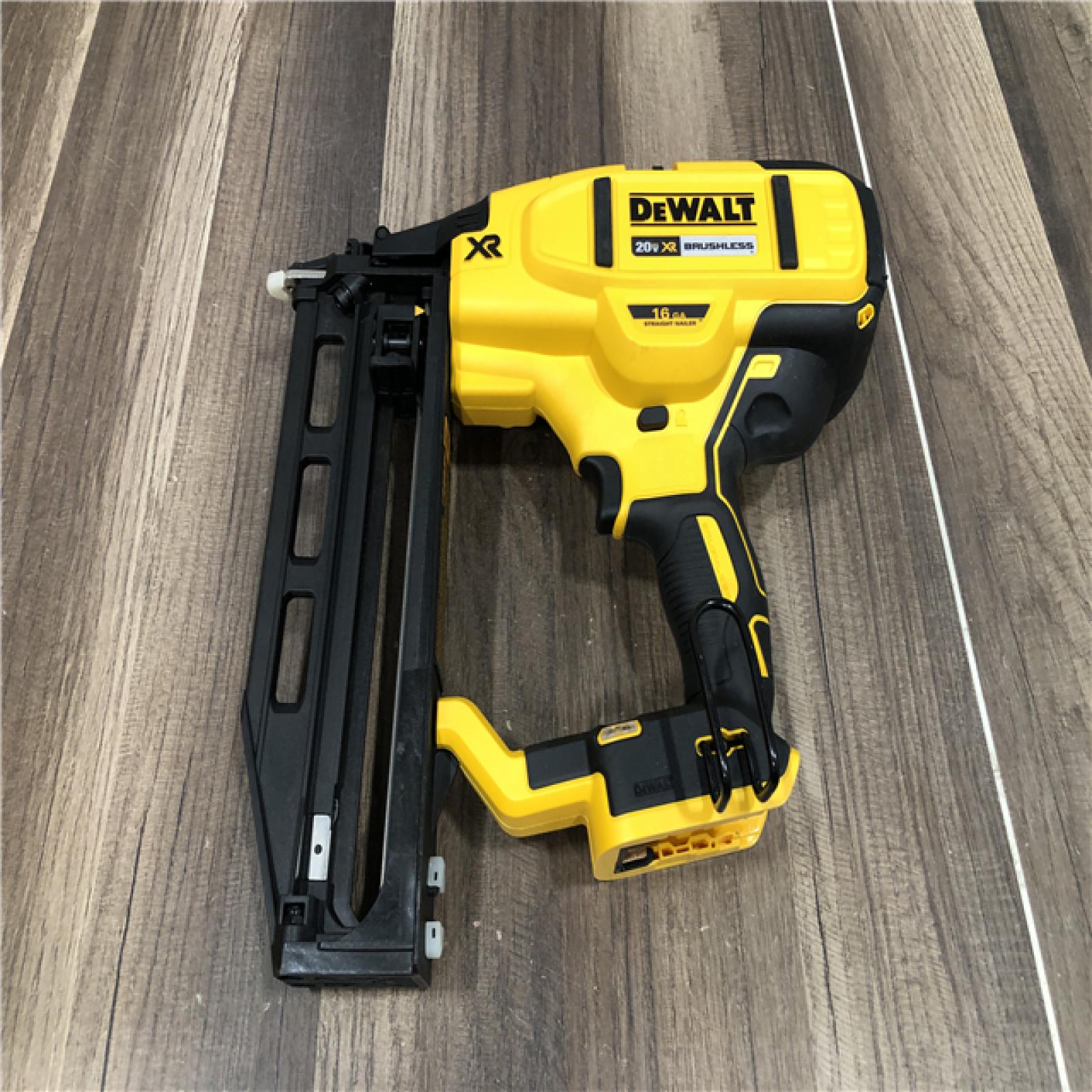 AS-IS DEWALT 20V MAX XR 16-Gauge Lithium-Ion Cordless Finish Nailer (Tool Only)