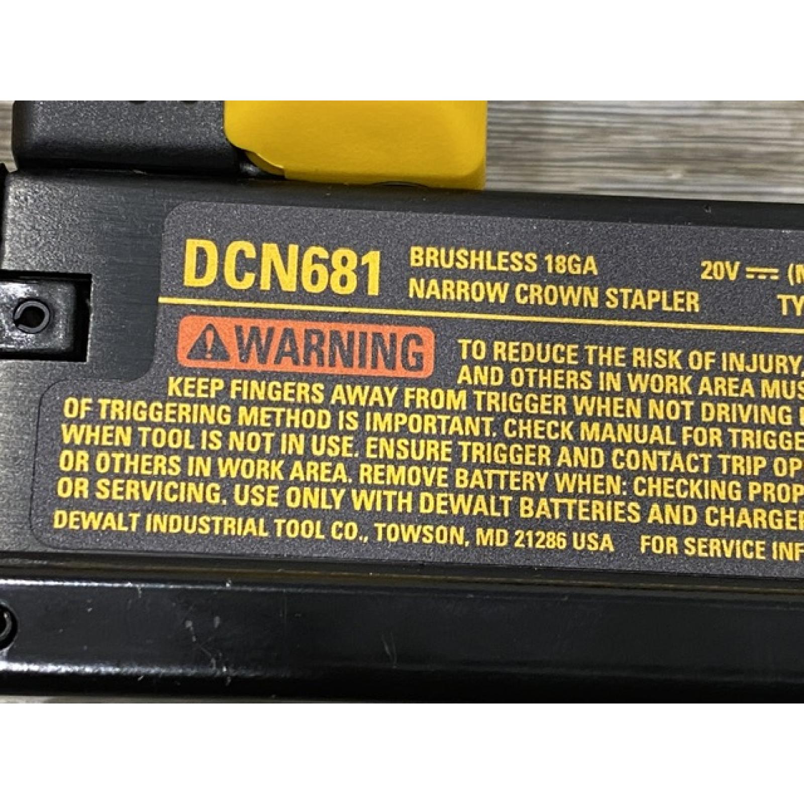 AS-IS DEWALT 20V MAX XR Lithium-Ion Cordless 18-Gauge Narrow Crown Stapler Kit