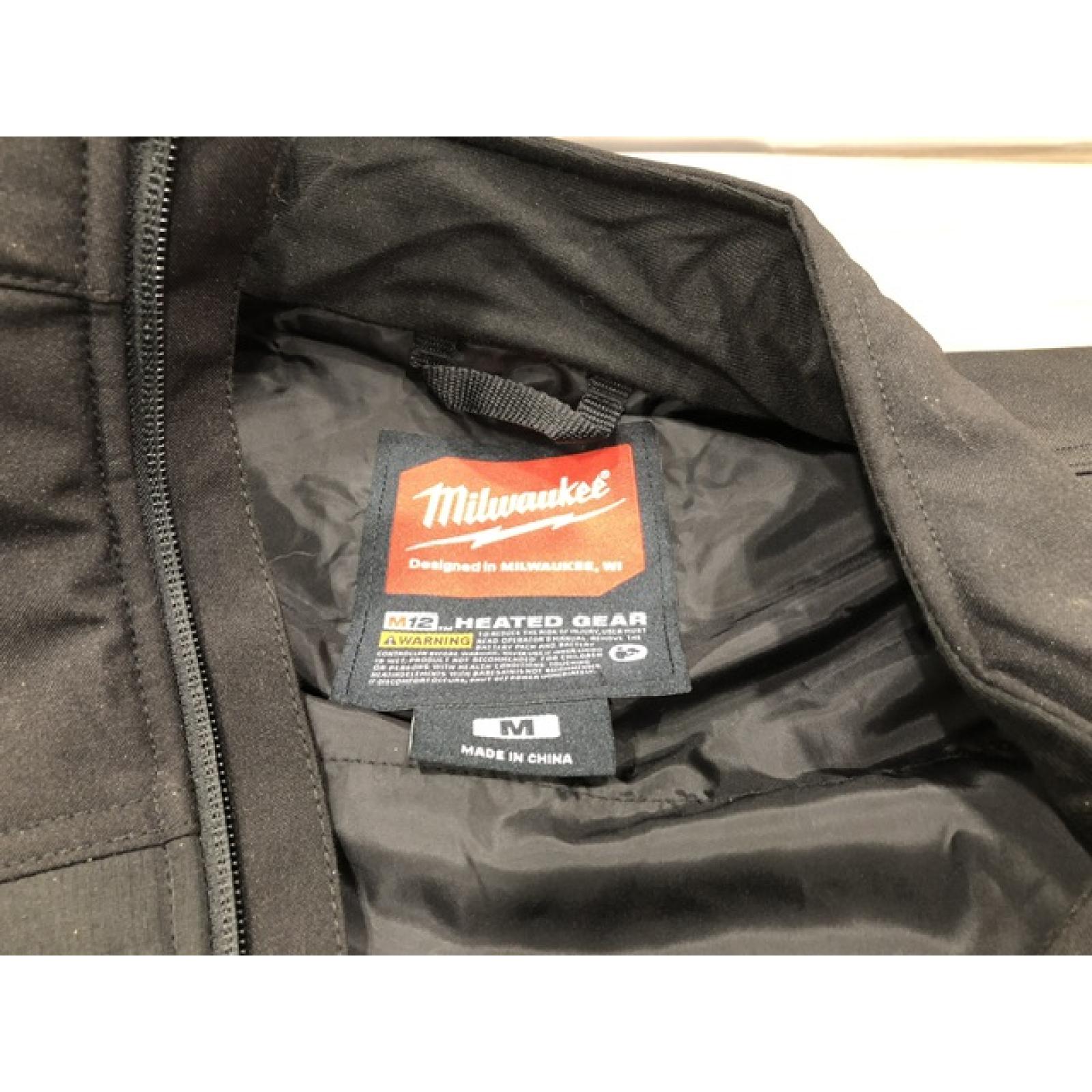 AS-IS Milwaukee Men's Medium M12 12V Lithium-Ion Cordless AXIS Black Heated Vest (Vest Only)