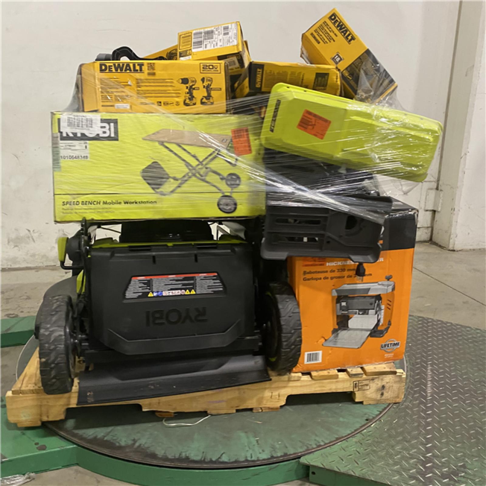 Dallas Location - As-Is Tool Pallet