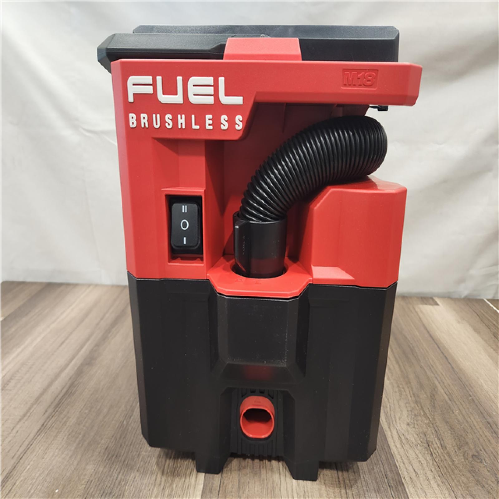 AS-IS- MILWAUKEE M18 FUEL PACKOUT 18-Volt Lithium-Ion Cordless 2.5 Gal. Wet/Dry Vacuum (Vacuum-Only)