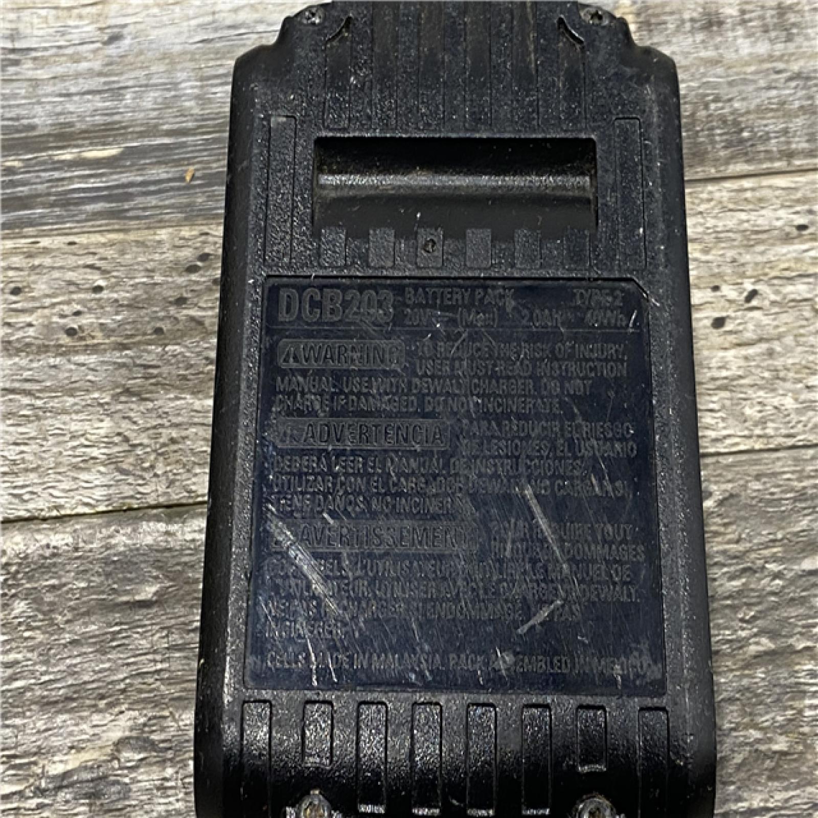 AS-IS DEWALT ATOMIC 20V MAX Cordless Brushless Oscillating Multi Tool Kit