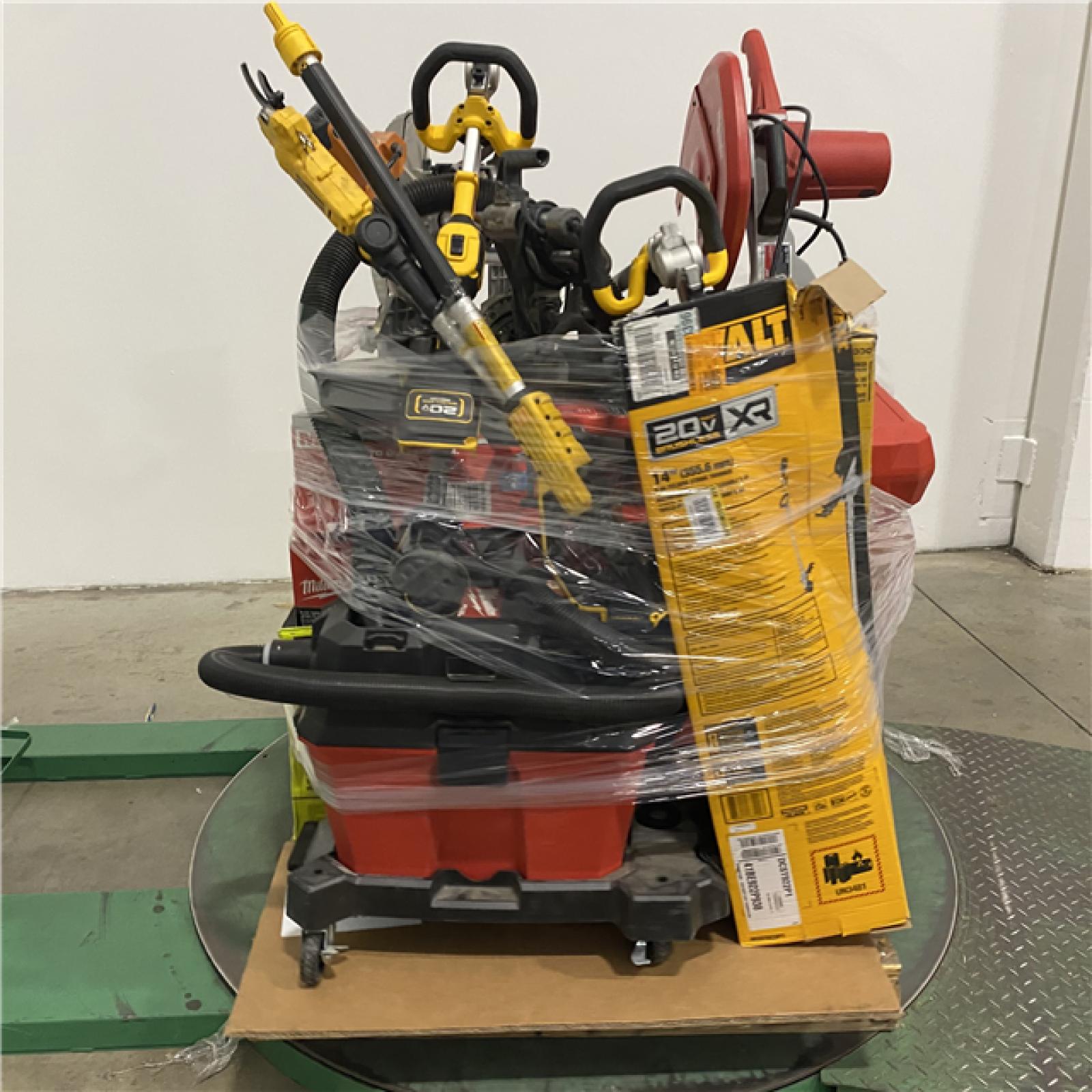 Dallas Location - As-Is Tool Pallet