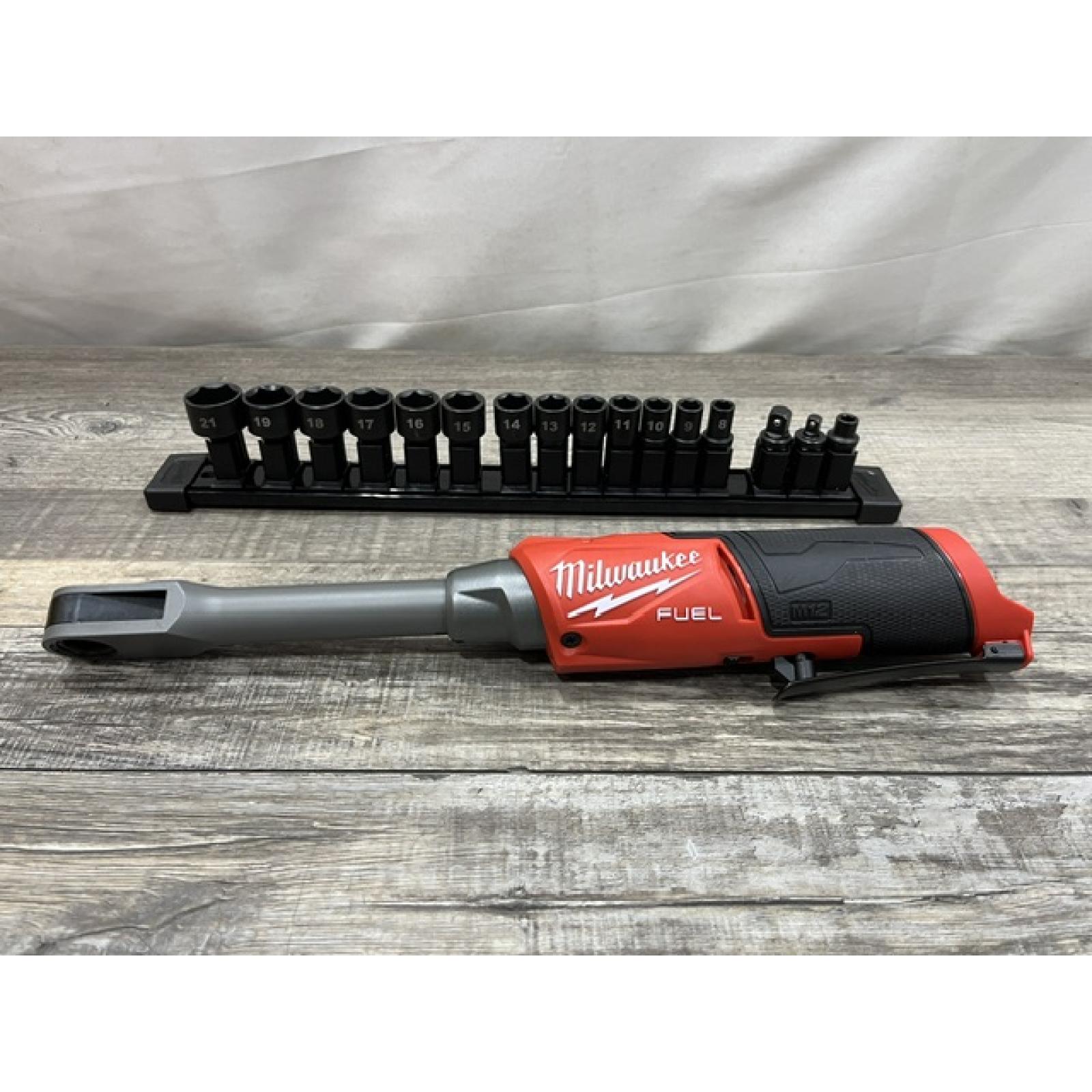 AS-IS Milwaukee FUEL 12V Lithium-Ion Brushless Cordless 1/4 in - 3/8 in Extended Ratchet (Tool-Only)