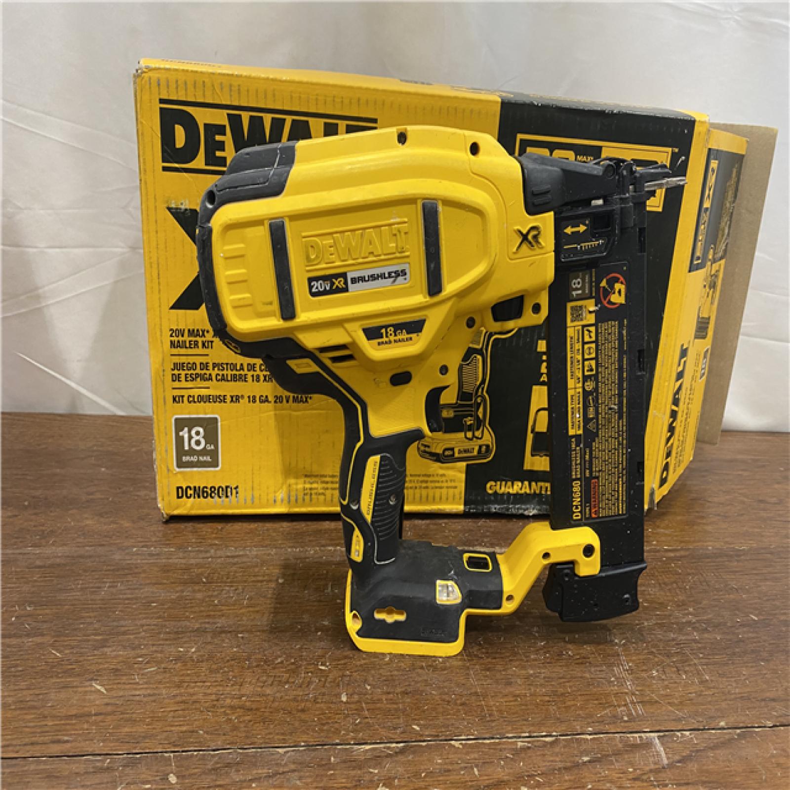AS-IS DEWALT 20V MAX XR 18 Gauge Brad Nailer Kit