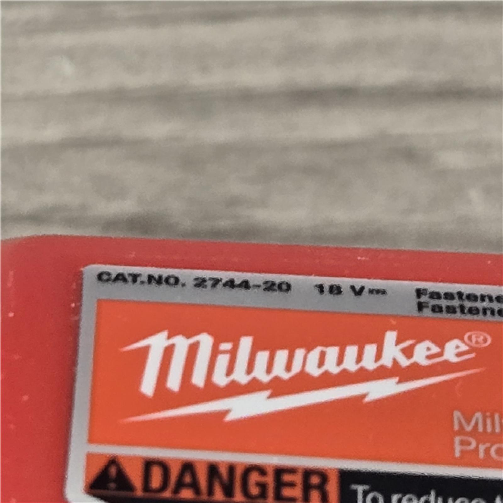 AS-IS Milwaukee 2744-20 M18 FUEL 3-1/2 in. 18V 21-Degree Cordless Framing Nailer (Tool-Only)