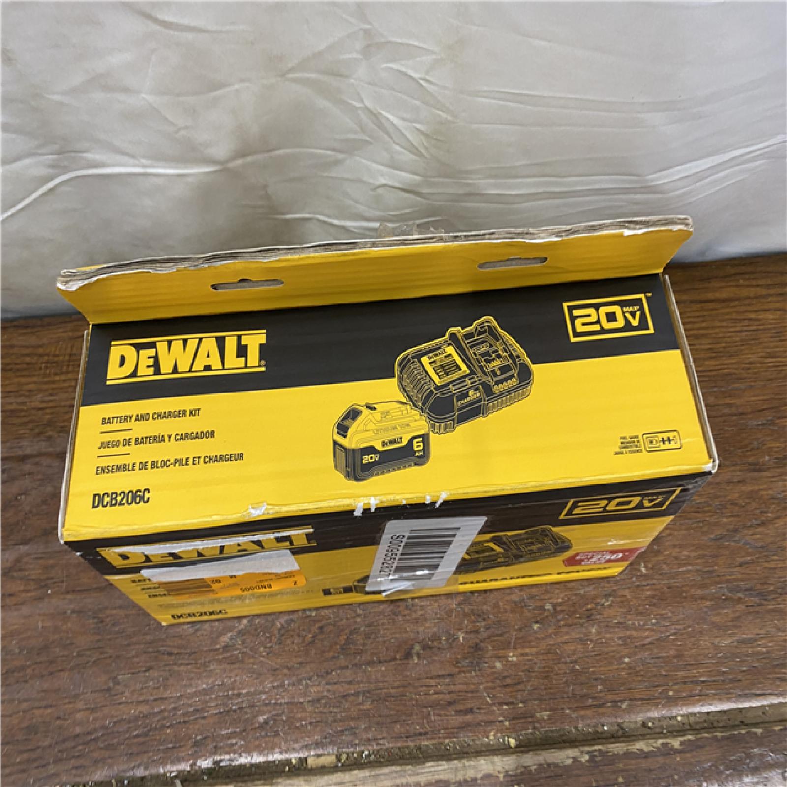 NEW Dewalt 20V Lithium-Ion 6.0Ah Battery Pack & Charger Kit, DCB206C