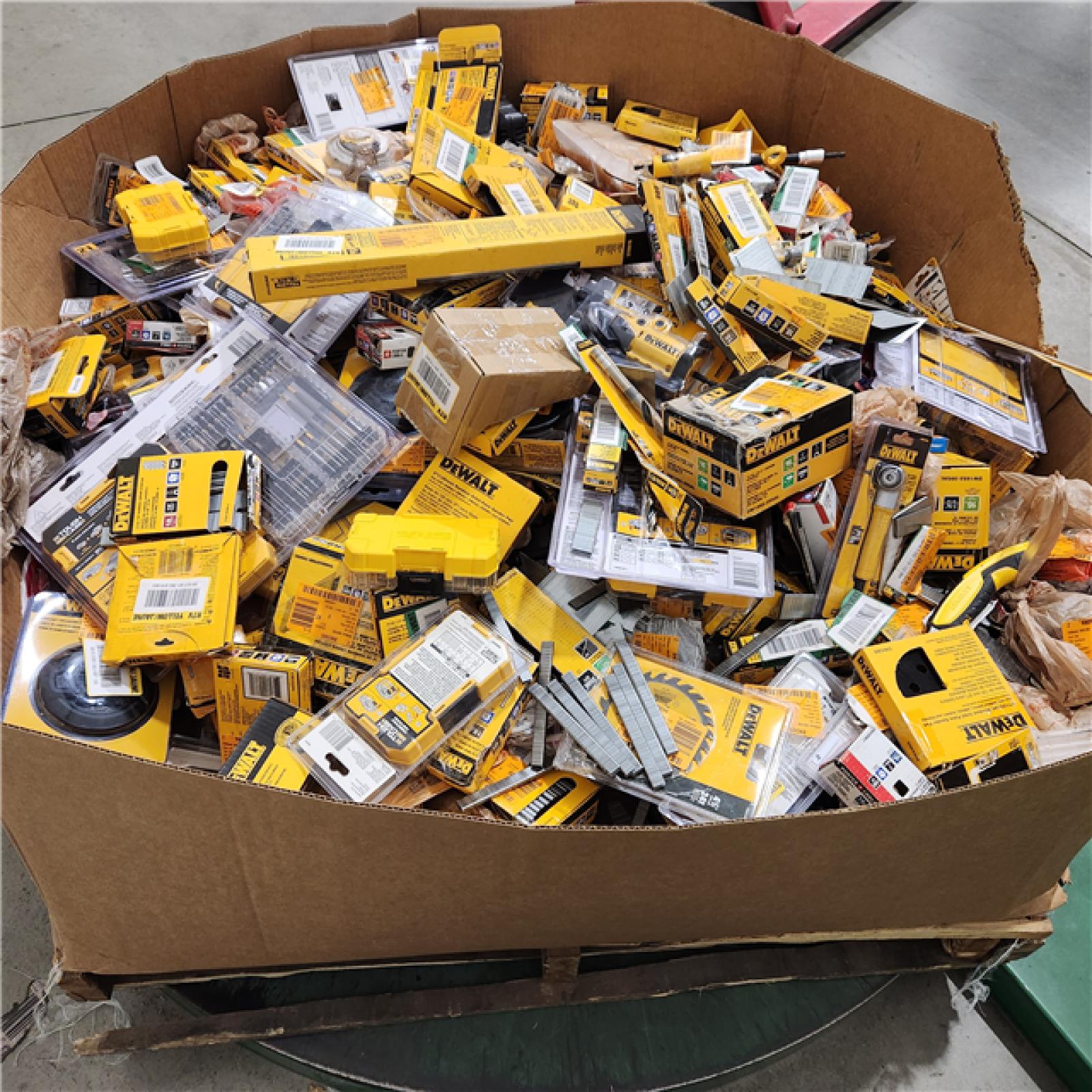 Dallas Location - As-Is DEWALT Tool Pallet