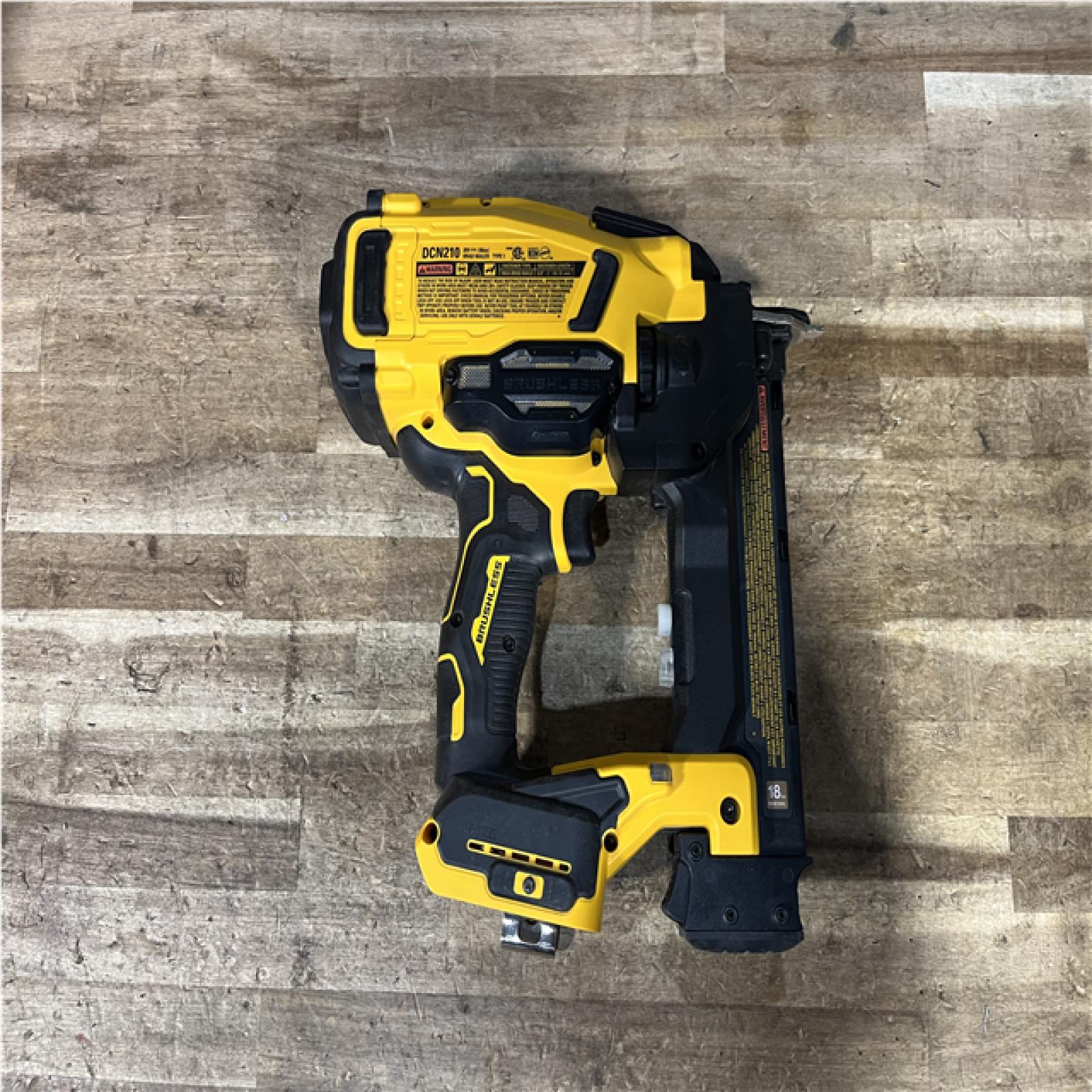 Houston Location AS-IS DEWALT 20V MAX XR 18 Gauge Cordless Brad Nailer (Tool Only)
