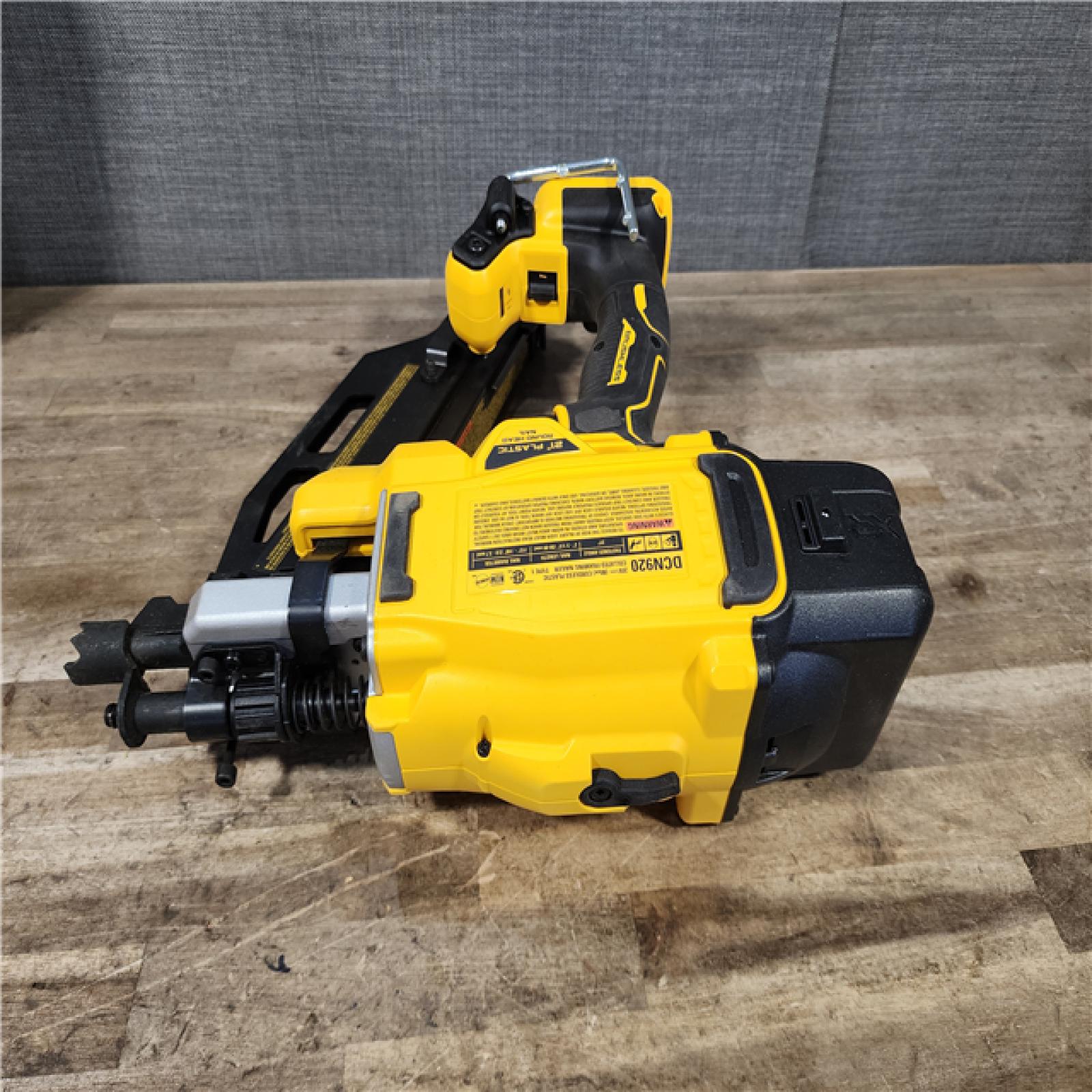 HOUSTON LOCATION - AS-IS DEWALT 20-Volt 21° Cordless Framing Nailer (Tool-Only)