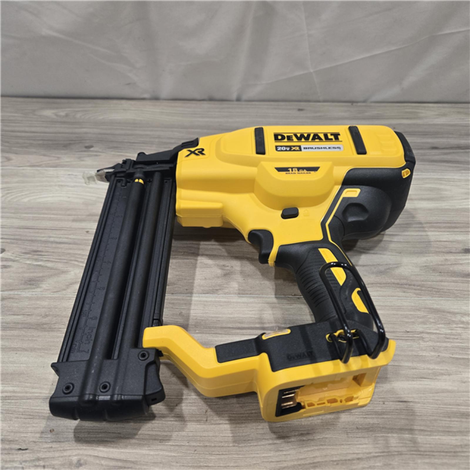 AS-IS DeWalt 20V MAX XR Cordless 18-Gauge Brad Nailer (Tool Only)