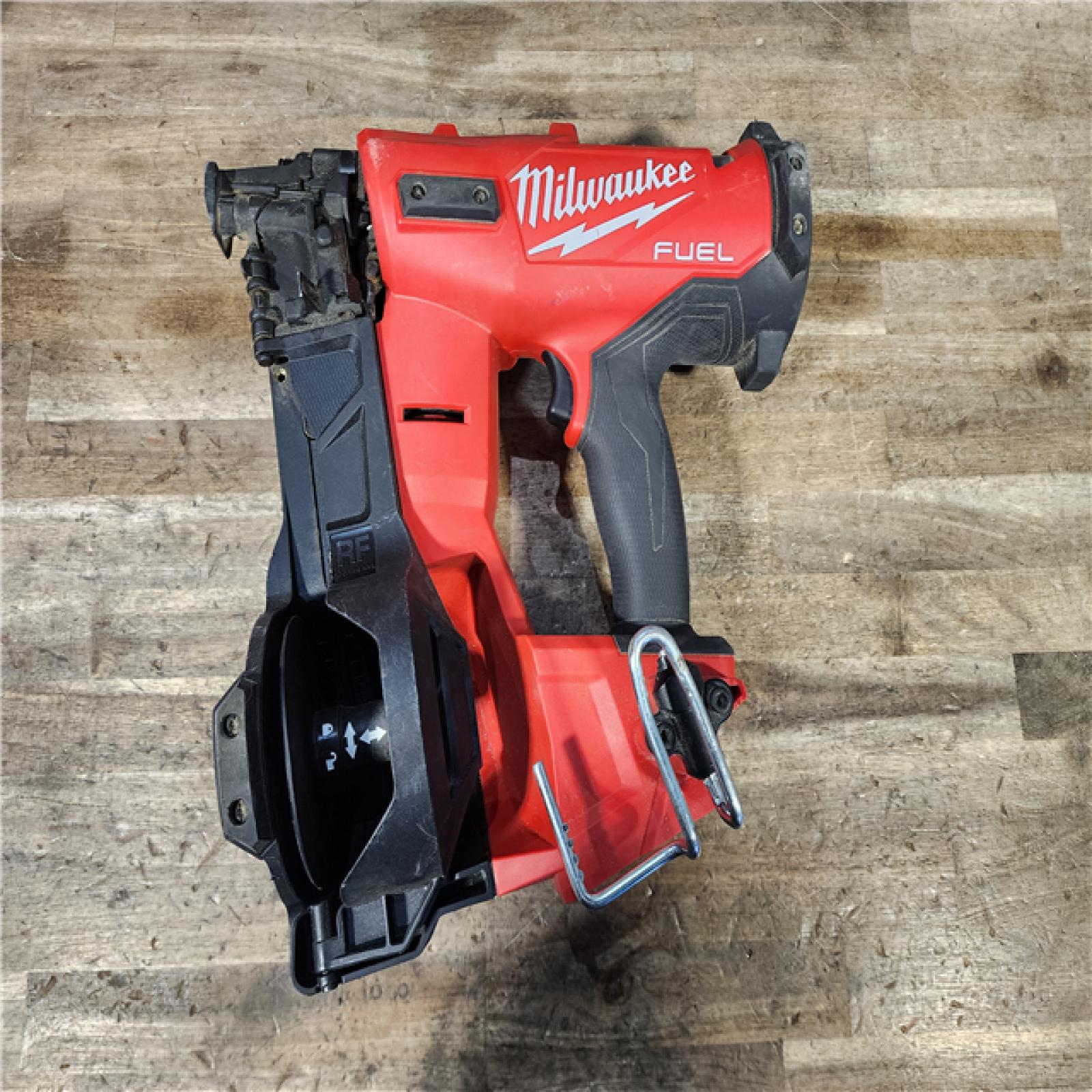 HOUSTON LOCATION - AS-IS Milwaukee M18 FUEL 18-Volt Lithium-Ion Brushless Cordless Coil Roofing Nailer (Tool Only)