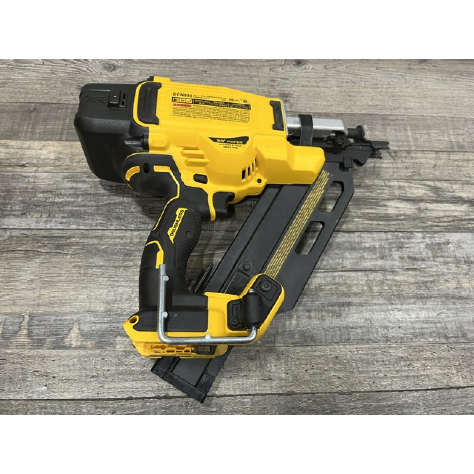 AS-IS DEWALT 20V 30 Degree Cordless Framing Nailer (Tool-Only)