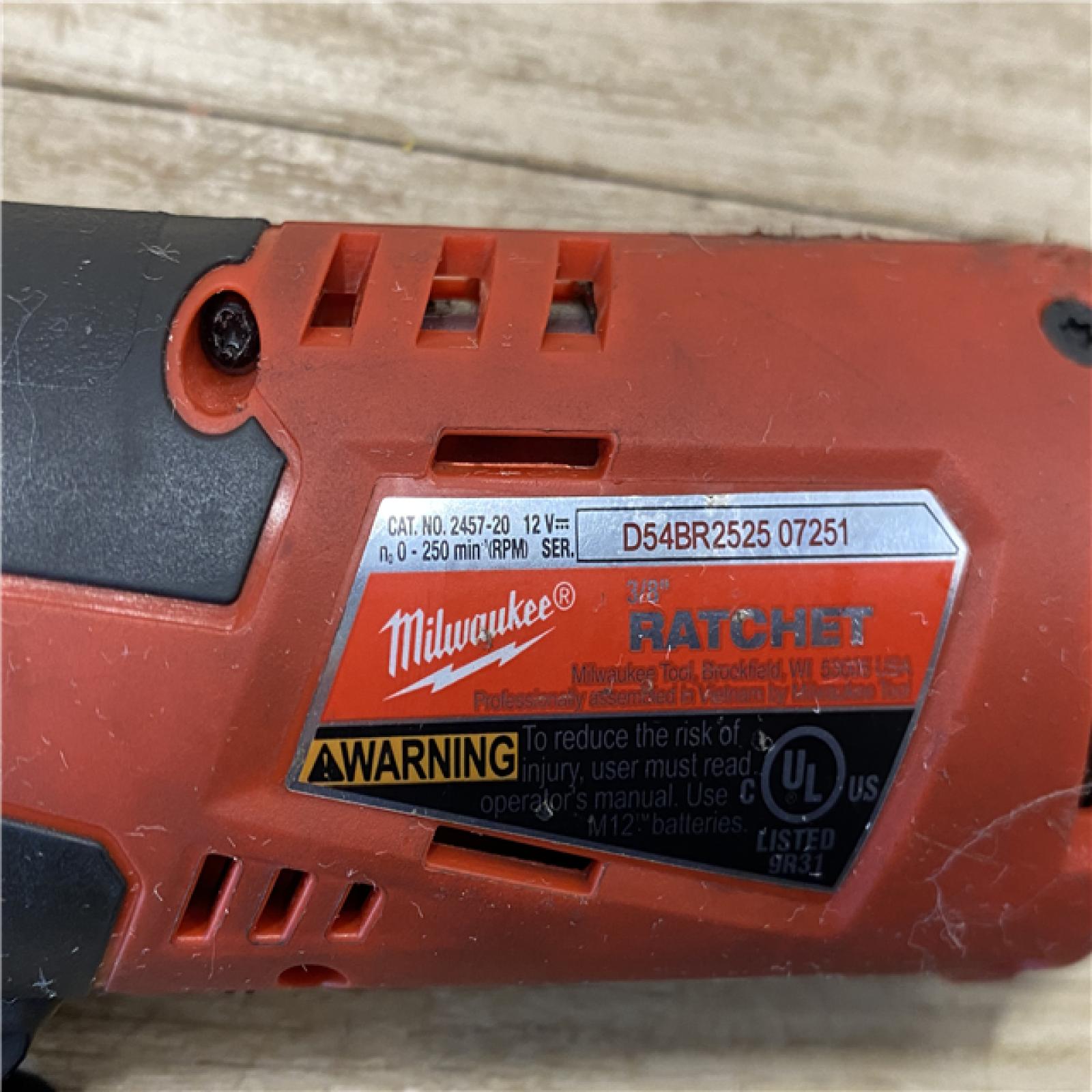 AS-IS Milwaukee 12V Lithium-Ion Cordless 3/8 in. Ratchet (Tool-Only)