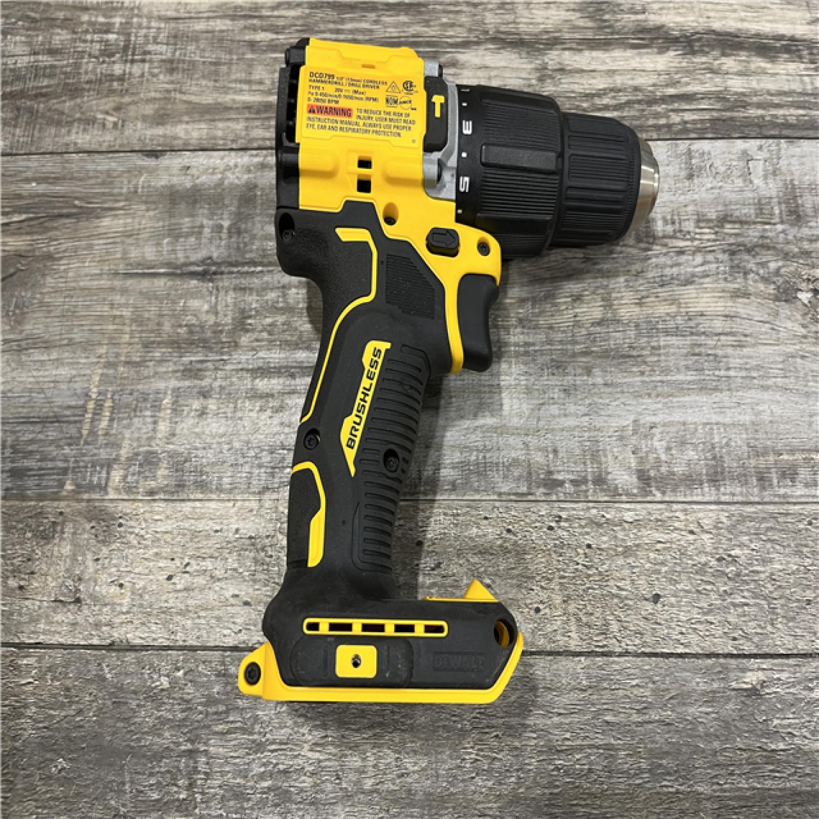 AS-IS DEWALT ATOMIC 20V Cordless 1/2 in. Compact Hammer Drill Kit