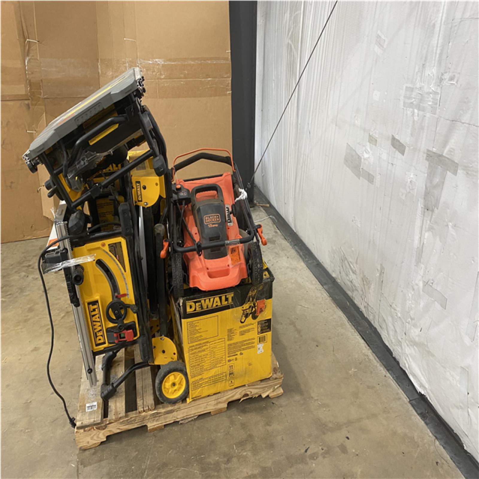Houston Location - AS-IS Tool Pallet