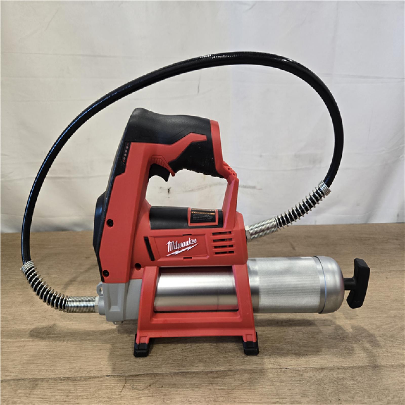 AS-IS Milwaukee M12 12V Cordless Grease Gun (Tool-Only)