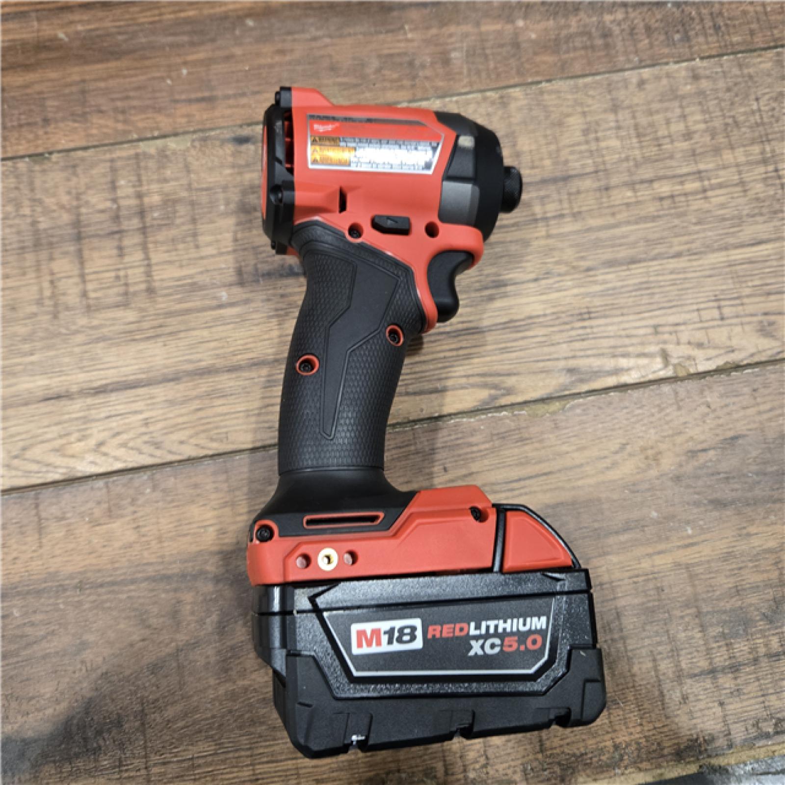 GOOD- MILWAUKEE FUEL 18V Lithium-Ion Brushless Cordless Hammer Drill and Impact Driver Combo Kit (2-Tool) with 2 Batteries