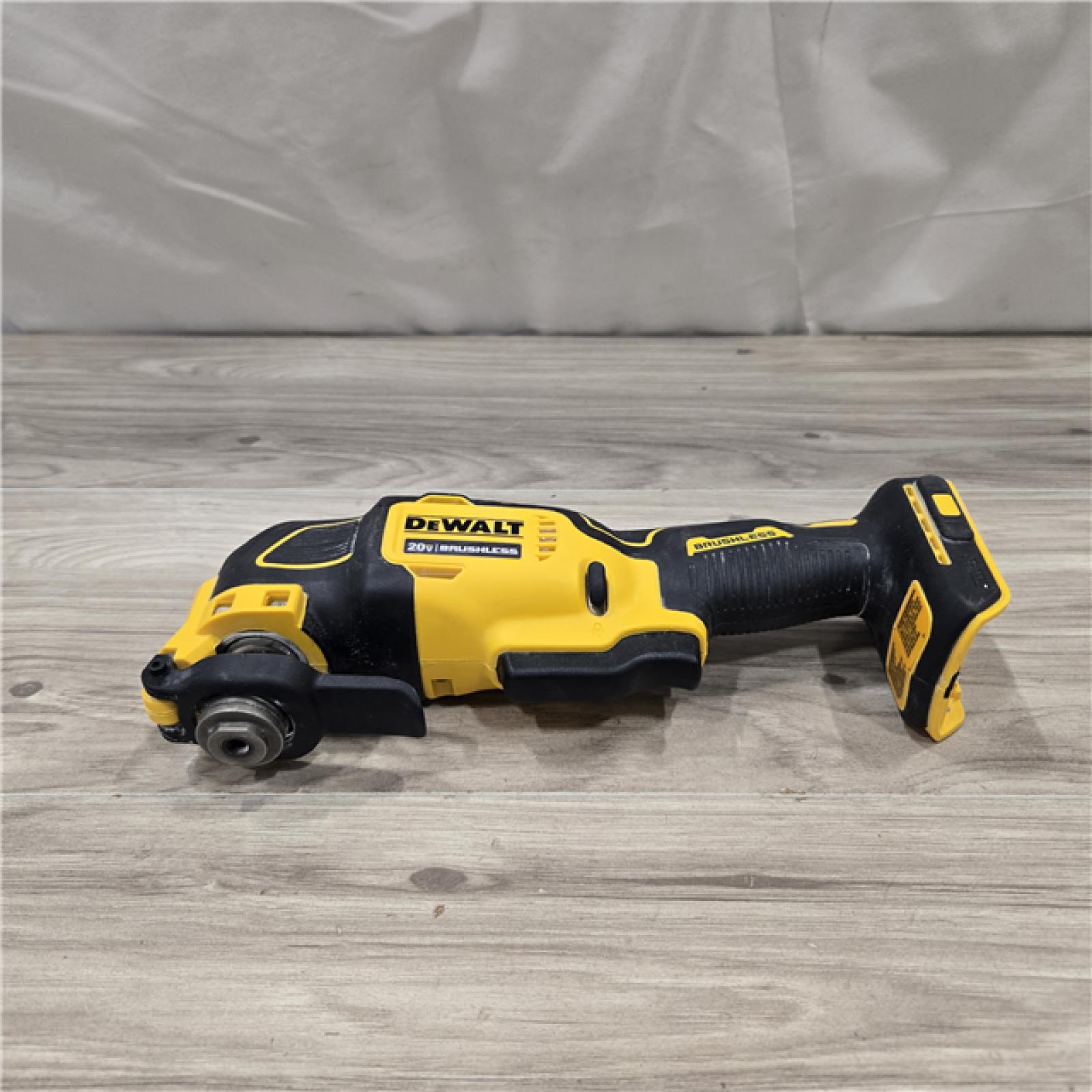 AS-IS DEWALT ATOMIC 20V MAX Cordless  Oscillating Multi Tool (Tool Only)