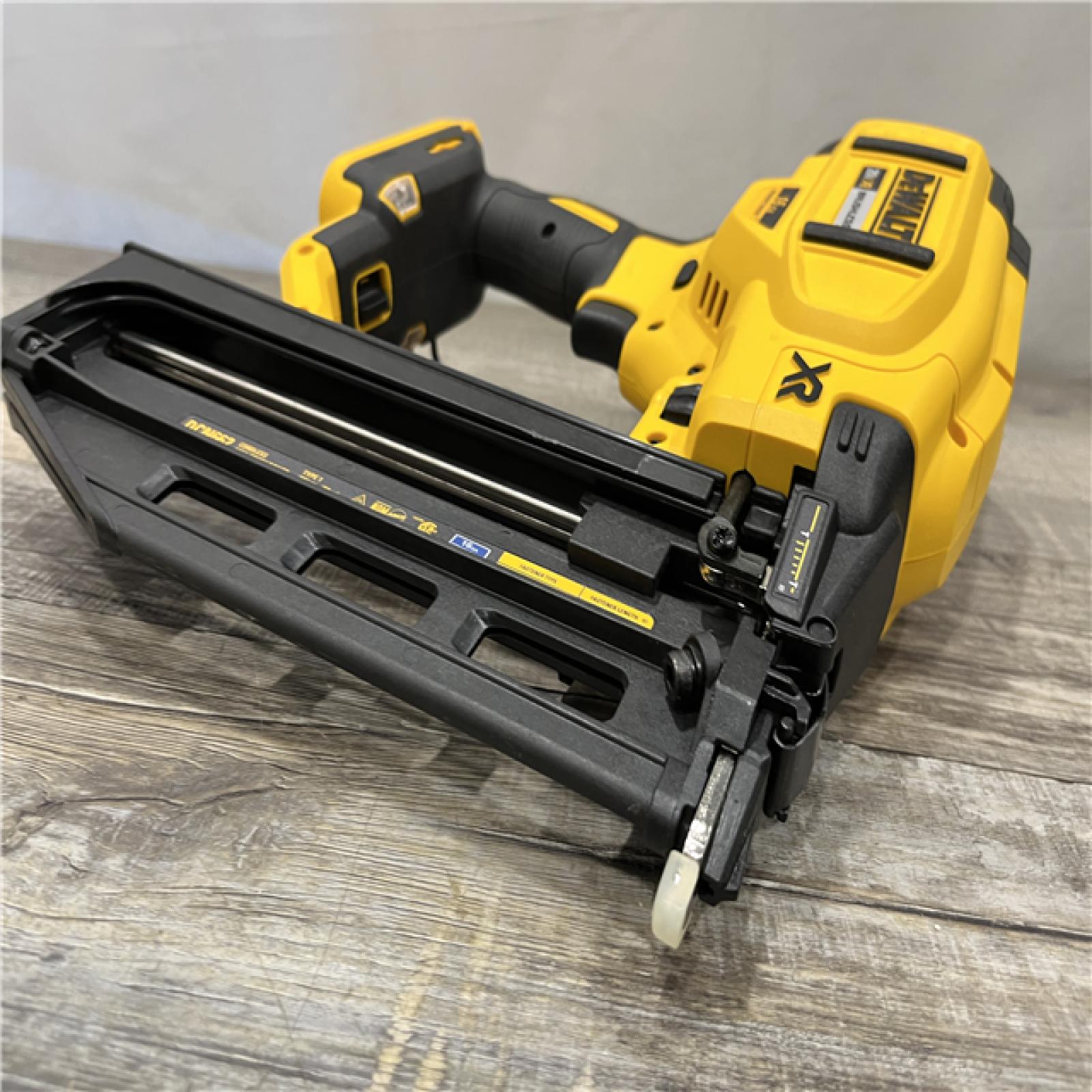 AS-IS DEWALT 20V MAX XR 16-Gauge Lithium-Ion Cordless Finish Nailer (Tool Only)