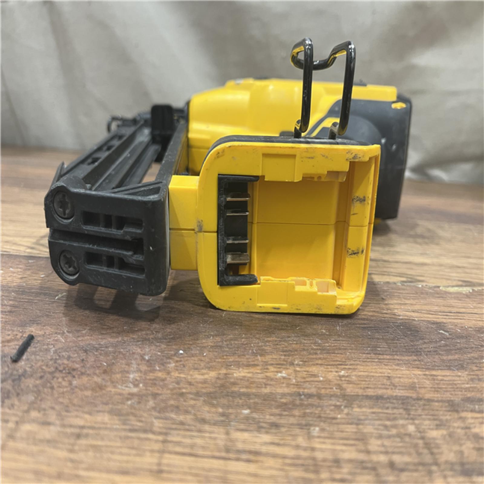 AS-IS DeWalt DCN660D1 20V 16 Gauge Cordless Angled Finish Nailer Kit W/ 2Ah Battery