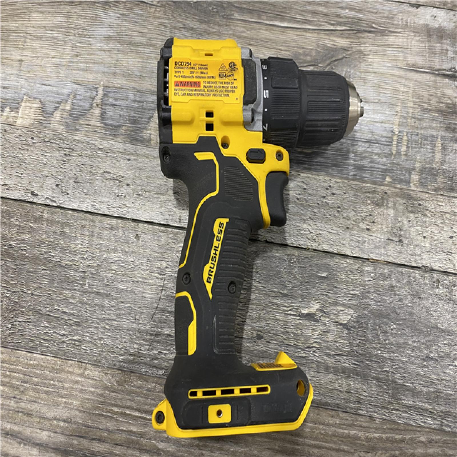 AS-IS DEWALT Atomic 20V Lithium-Ion Cordless Compact 1/2 in. Drill/Driver Kit