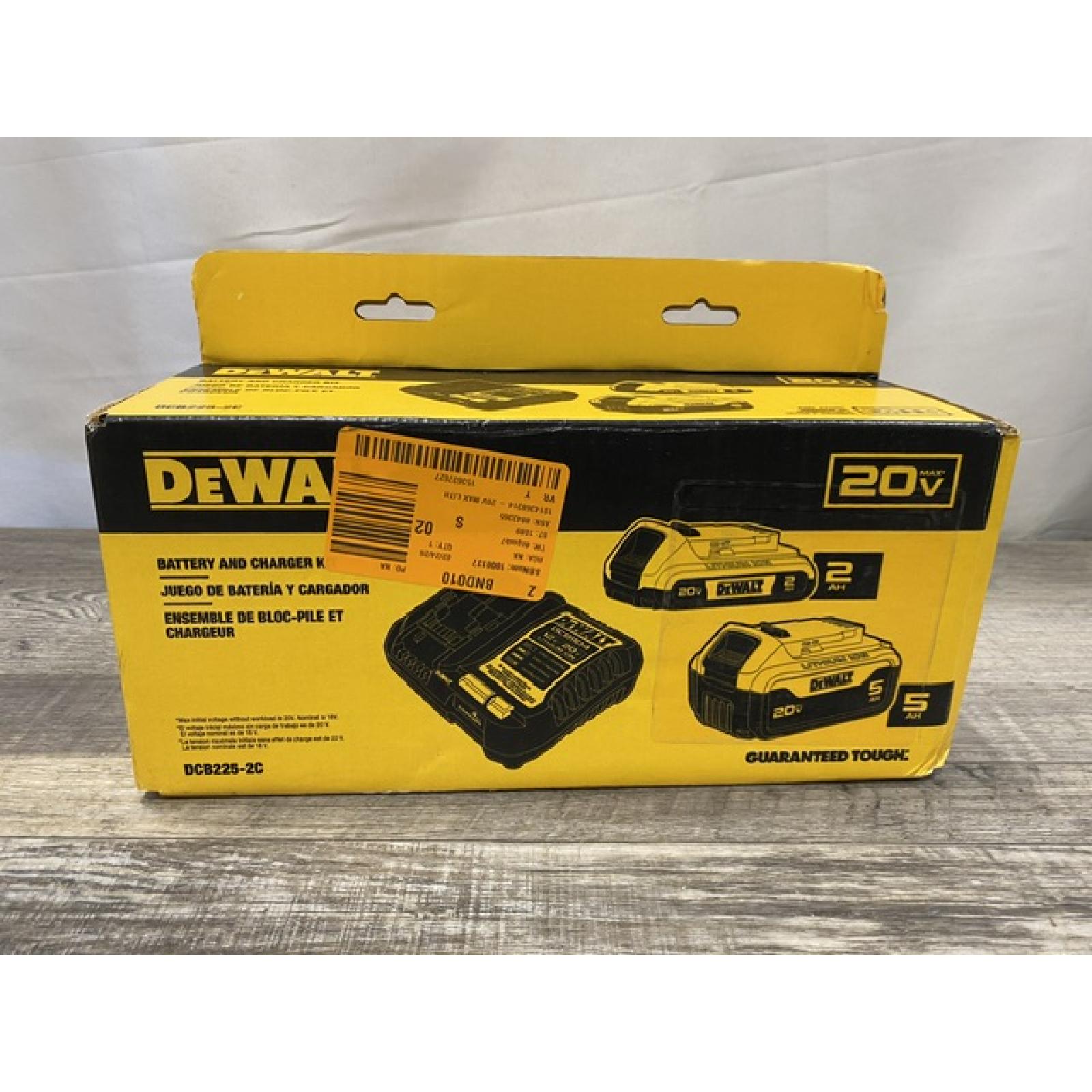 NEW - DEWALT 20V MAX Lithium-Ion Battery Kit with 5.0Ah and 2.0Ah Battery and Charger