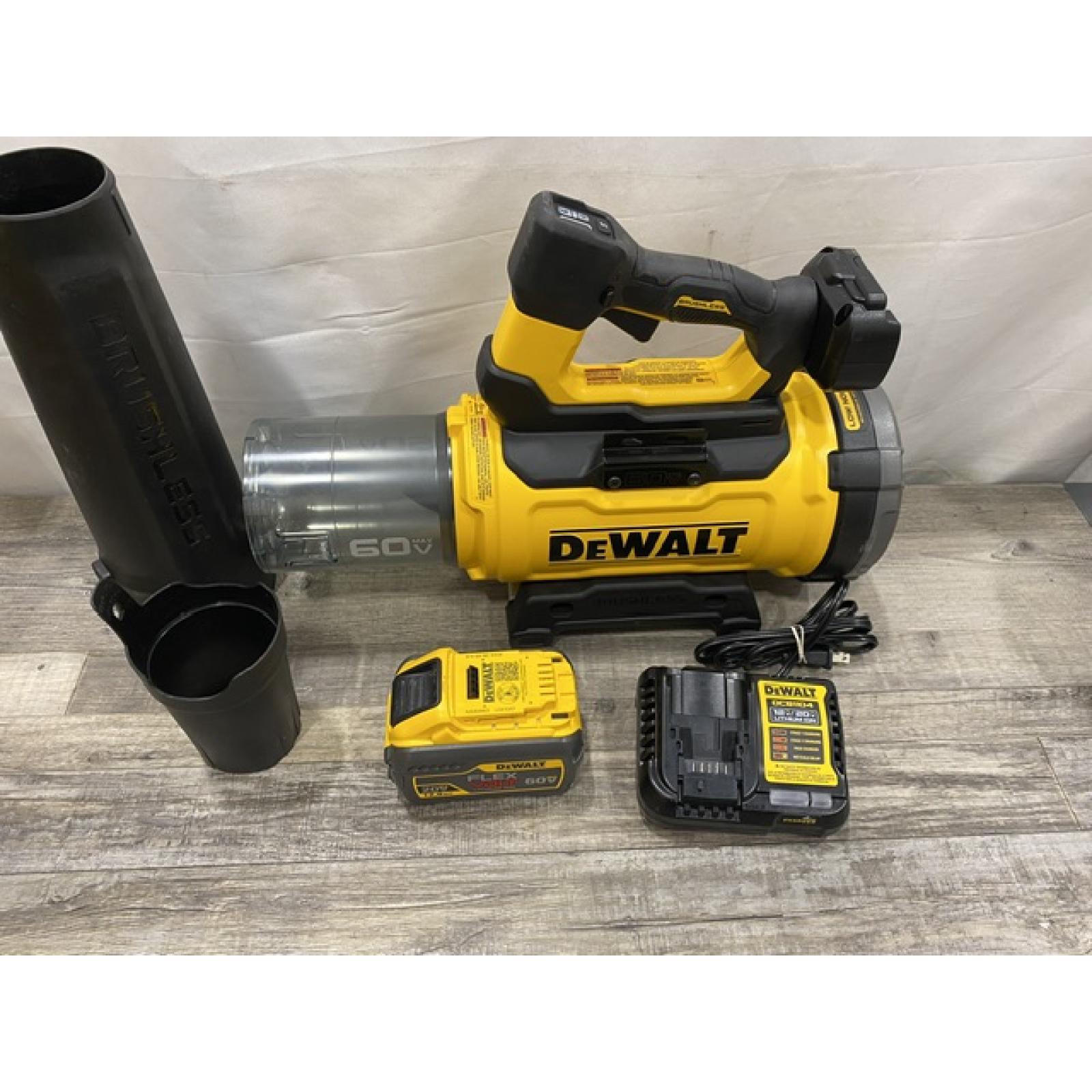AS-IS DEWALT FLEXVOLT 60V MAX 160 MPH 760 CFM Brushless Cordless Axial Blower Kit