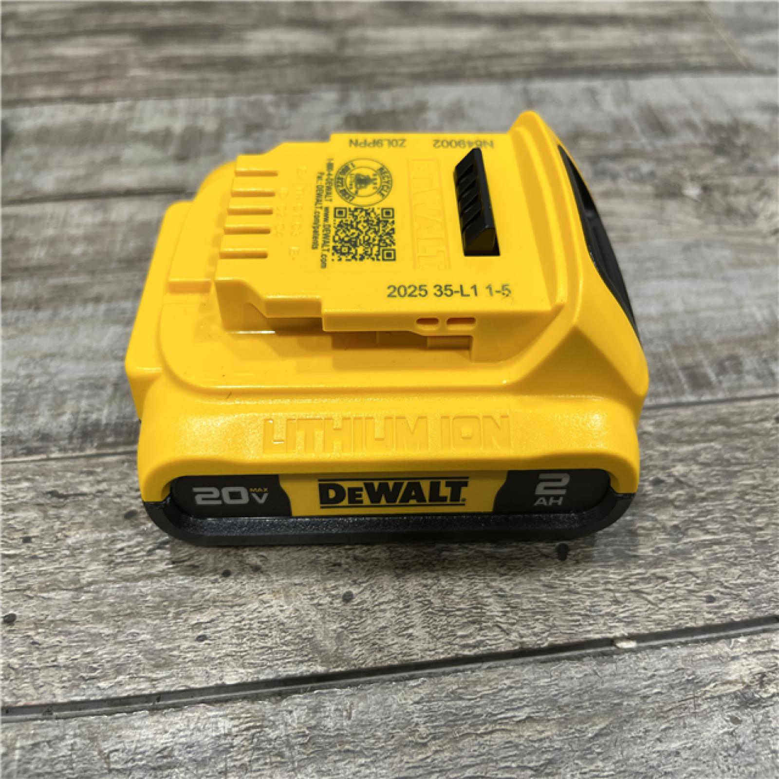 AS-IS DEWALT ATOMIC 20-Volt MAX Lithium-Ion Cordless Combo Kit