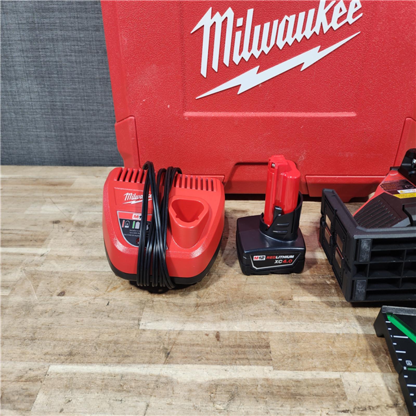HOUSTON LOCATION - AS - IS Milwaukee 12-Volt Lithium-Ion Cordless Green 250 ft. 3-Plane Laser Level Kit