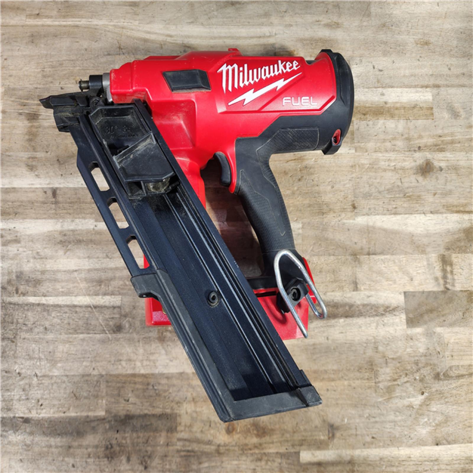 HOUSTON LOCATION - AS-IS Milwaukee M18 FUEL 30 Degree Framing Nailer (TOOL ONLY)