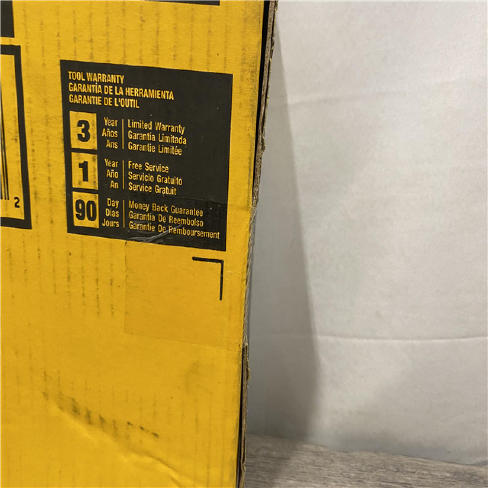 NEW - DEWALT ATOMIC 20-Volt Lithium-Ion Cordless 1/2 in. Compact Hammer Drill Kit