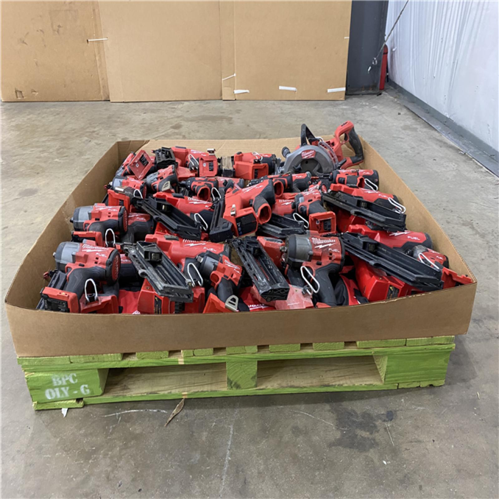 Houston Location AS IS - Tool Pallet