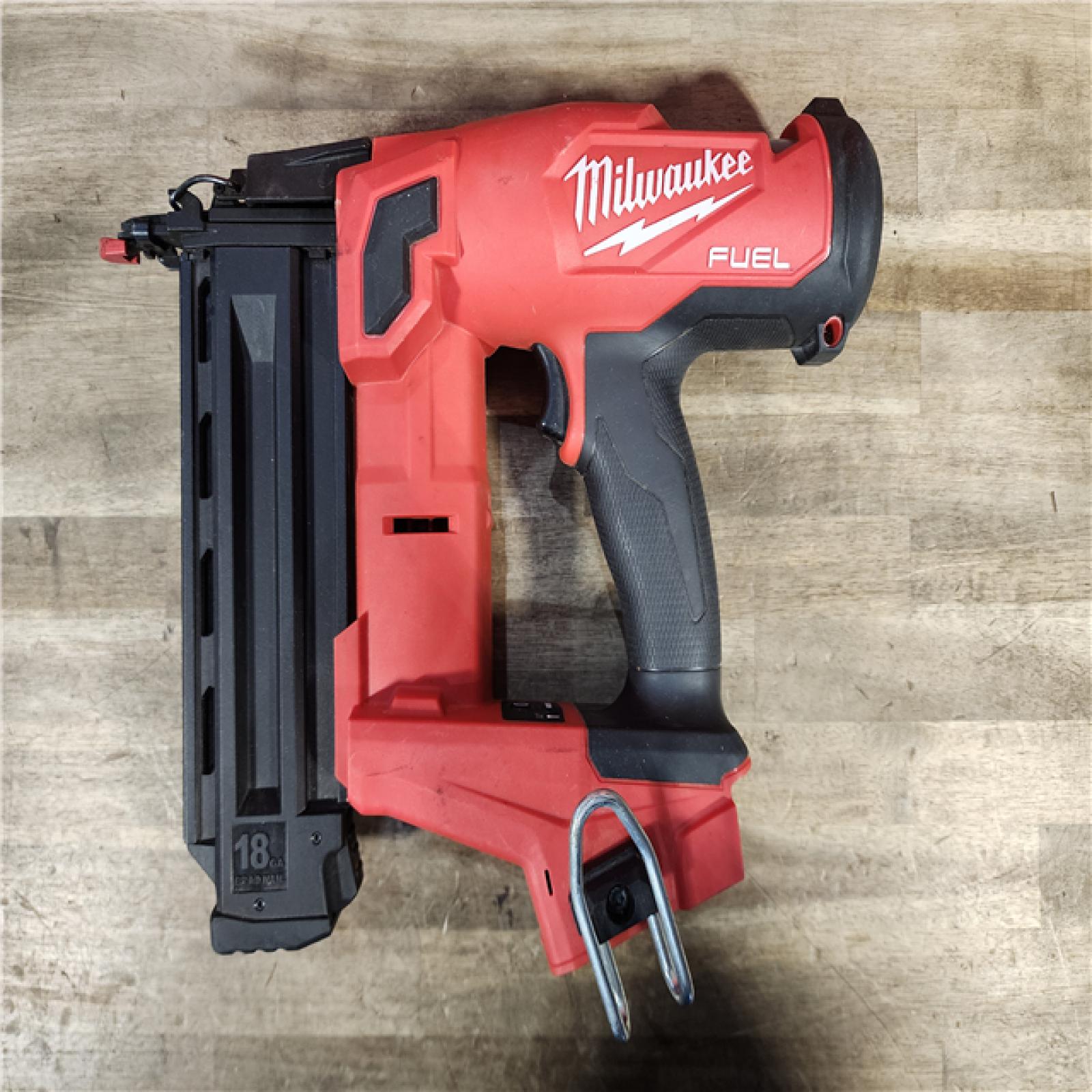 HOUSTON LOCATION - AS-IS Milwaukee M18 Fuel 18V Brushless 18-Gauge Brad Nailer 2746-20 (Bare Tool)