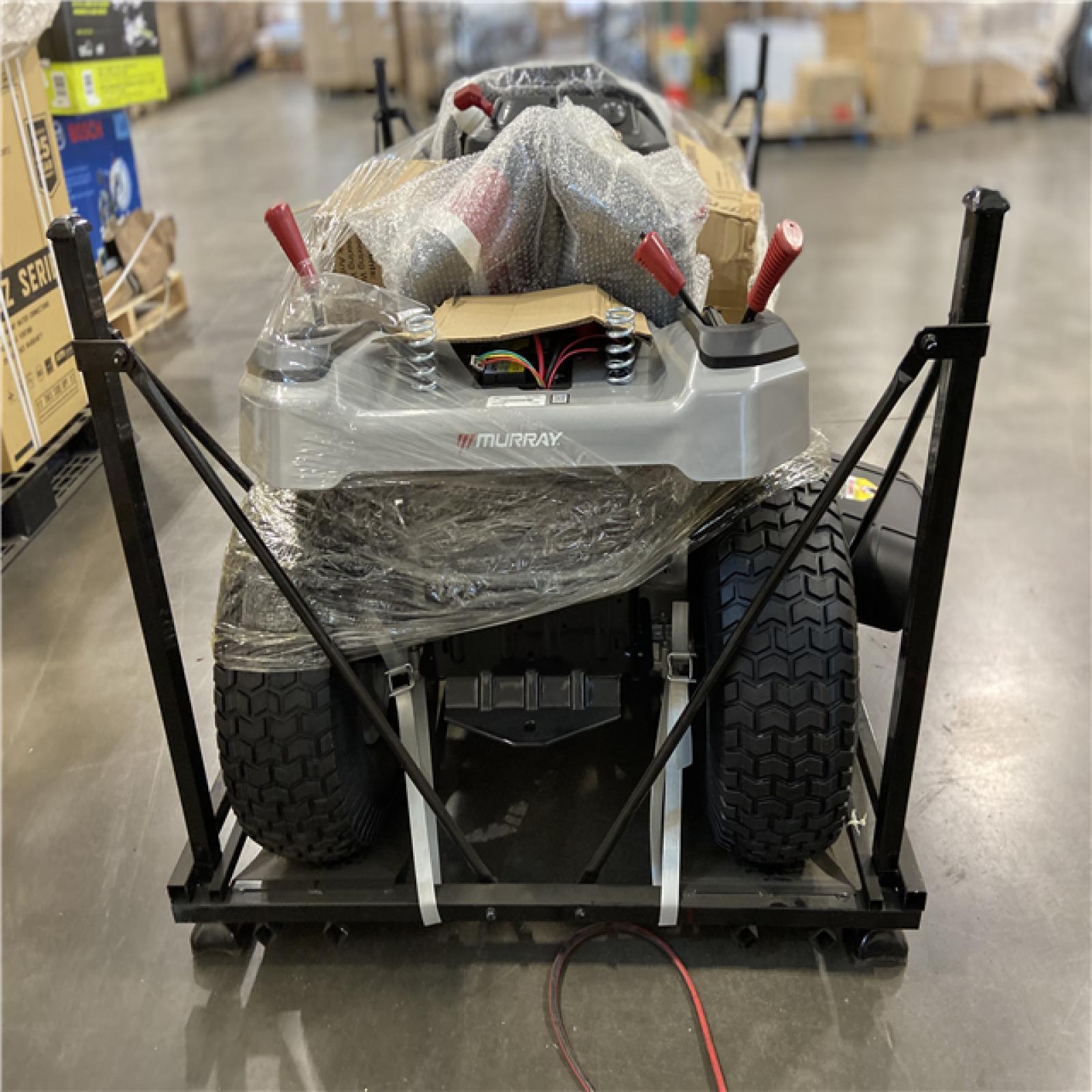 DALLAS LOCATION - Murray MT200 42 in. 19.0 HP 540cc EX1900 Series Briggs and Stratton Engine Automatic Gas Riding Lawn Tractor Mower