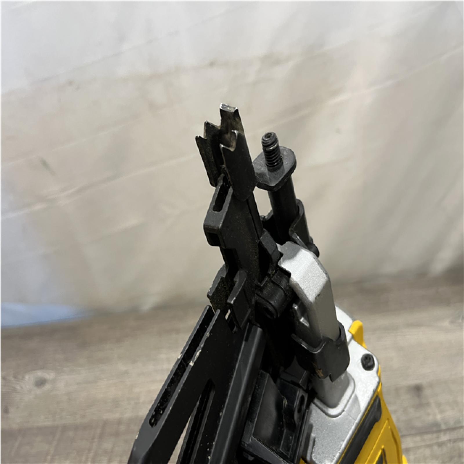 AS-IS DEWALT 20-Volt 21° Cordless Framing Nailer (Tool-Only)