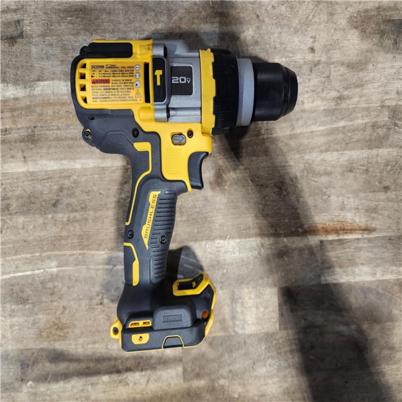 HOUSTON LOCATION - AS-IS Dewalt DCD999B 20V MAX Flexvolt 1/2  Cordless Hammer Drill W/ BATTERY & CHARGER