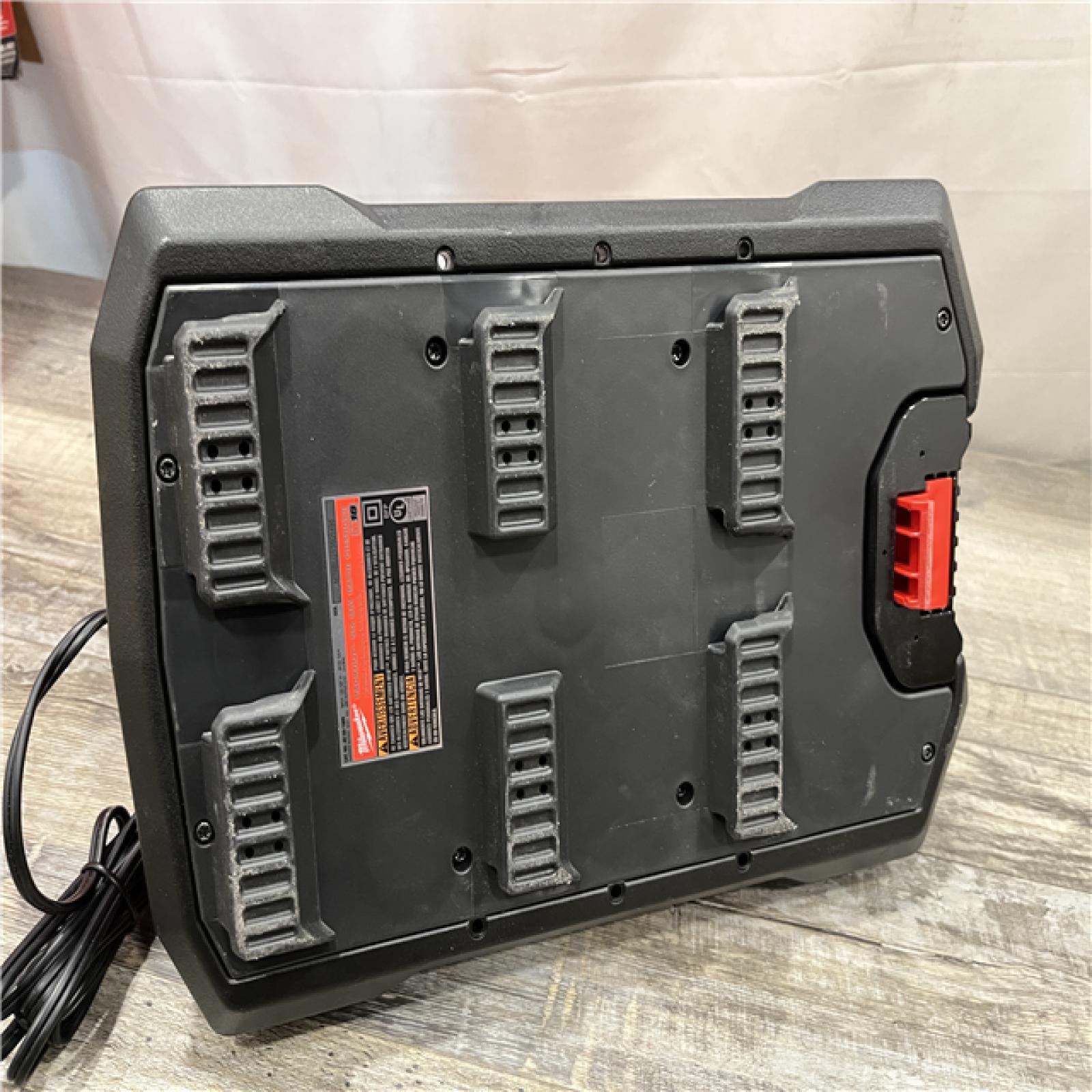AS-IS Milwaukee 18V Lithium-Ion PACKOUT 6-Port Rapid Charger