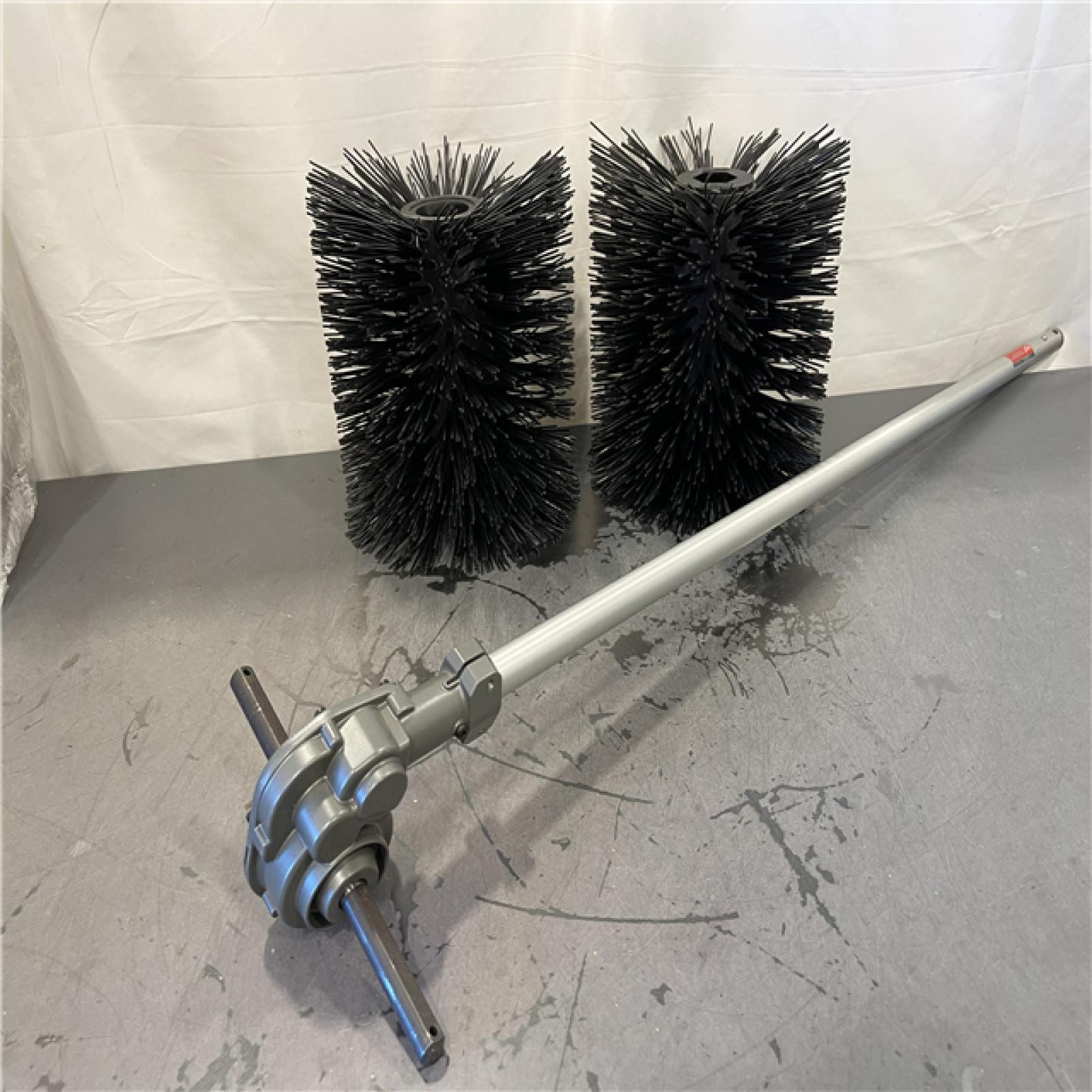 AS-IS - Milwaukee M18 FUEL QUIK-LOK Bristle Brush Attachment