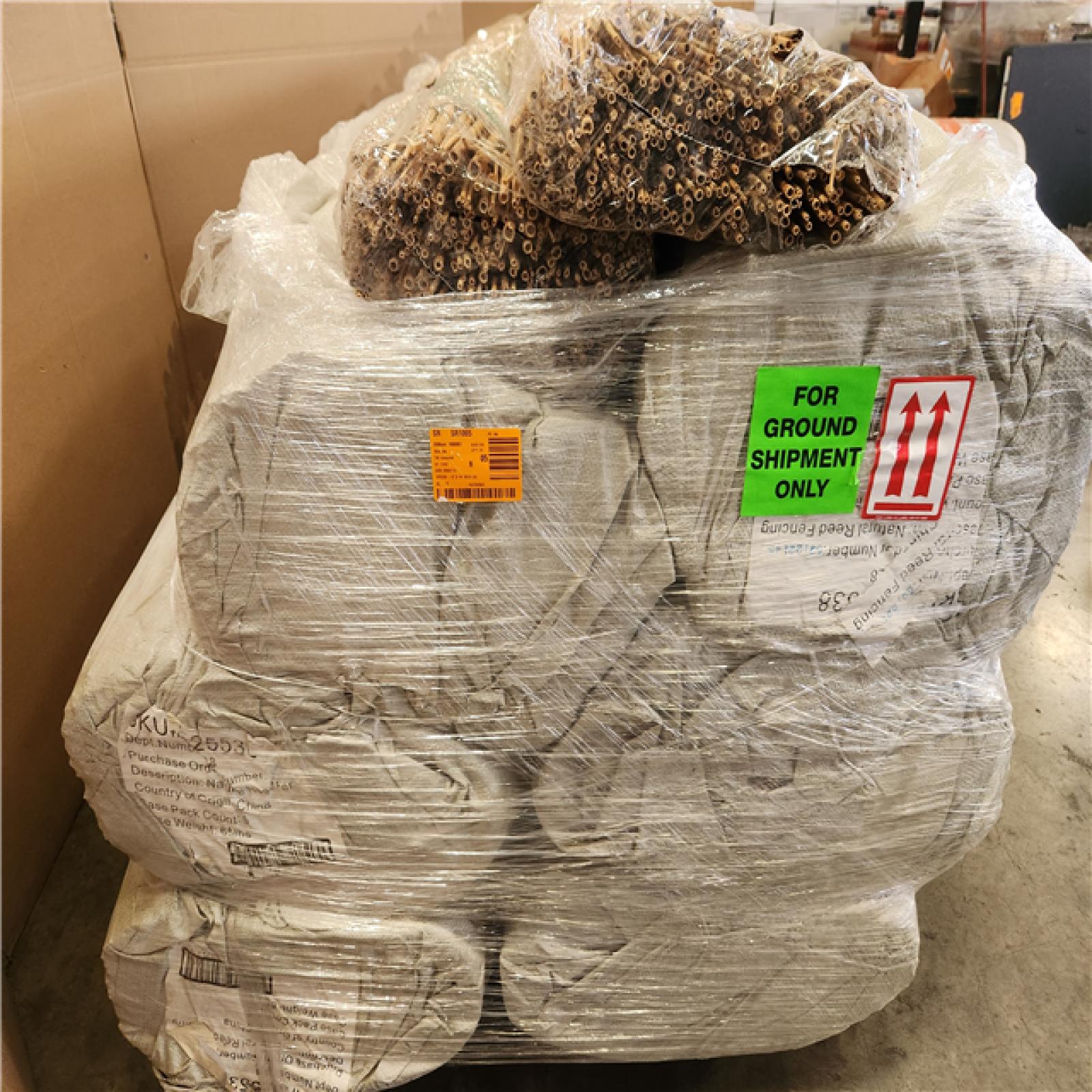 Phoenix NEW Backyard X-Scapes 6 ft. H x 16 ft. L Natural Jumbo Reed Bamboo Fencing Pallet (32-Pieces))