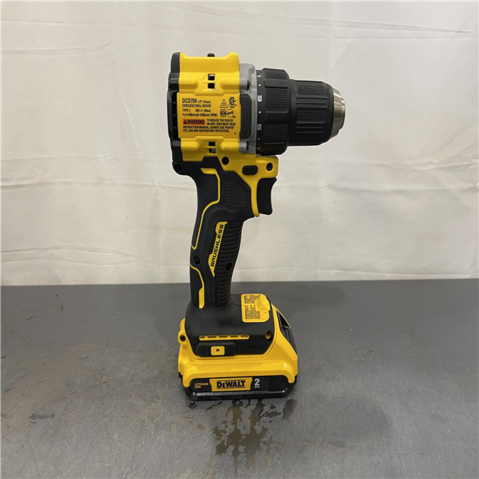 AS-IS - DEWALT ATOMIC 20-Volt Lithium-Ion Cordless Compact 1/2 in. Drill/Driver Kit
