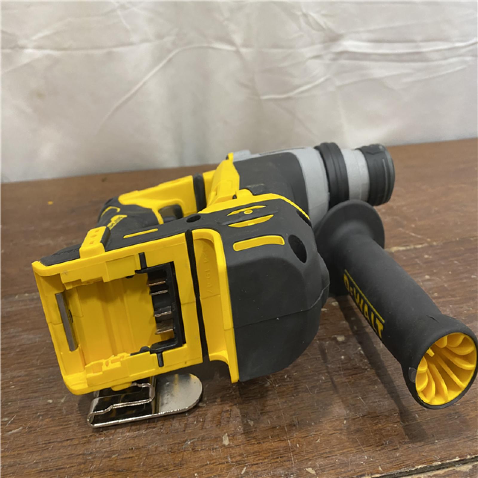 AS-ISDewalt DCH172B MAX Atomic 20V 5/8 Inch Brushless Cordless SDS Plus Rotary Hammer (Tool Only)