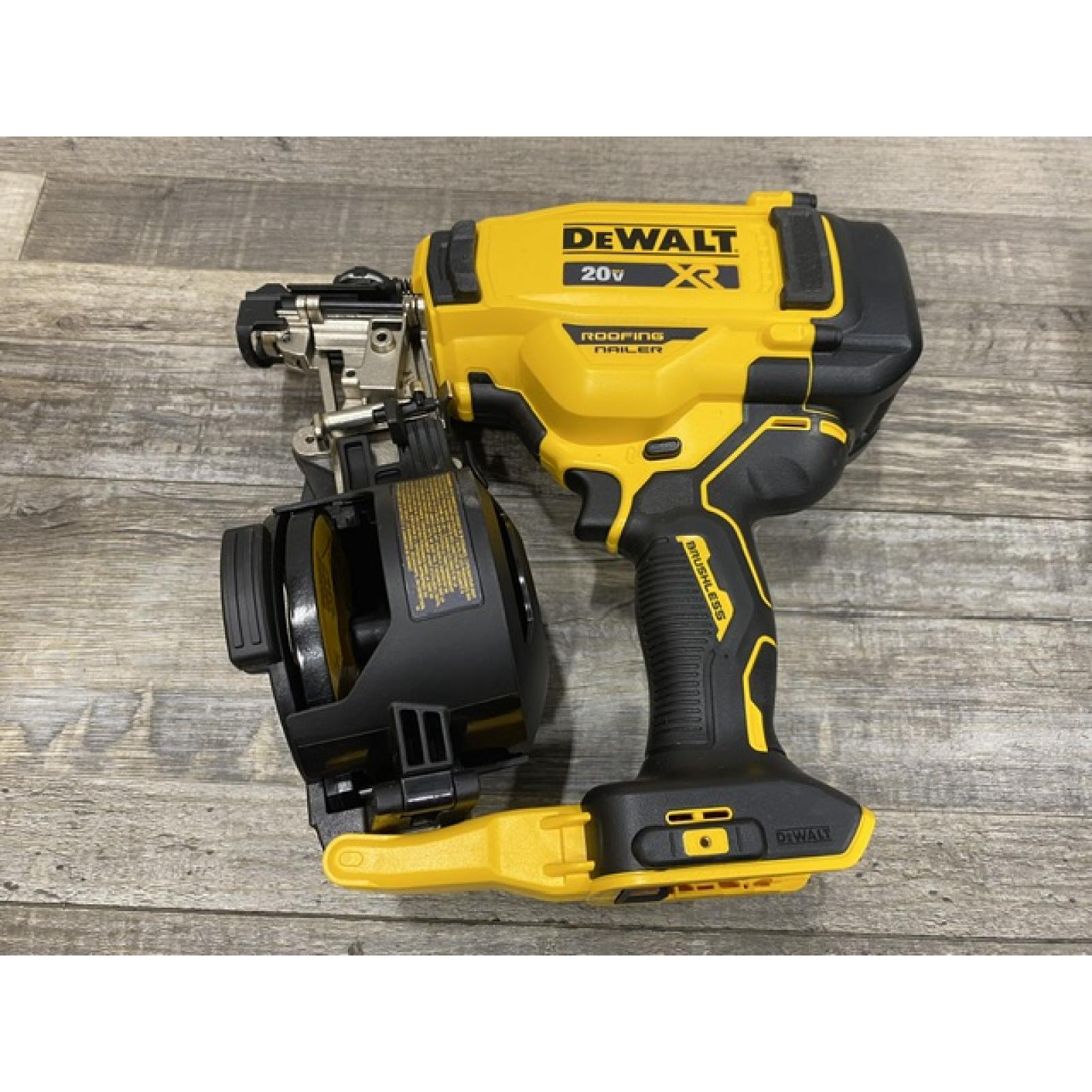 AS-IS DEWALT 20V MAX Lithium-Ion 15-Degree Electric Cordless Roofing Nailer Kit