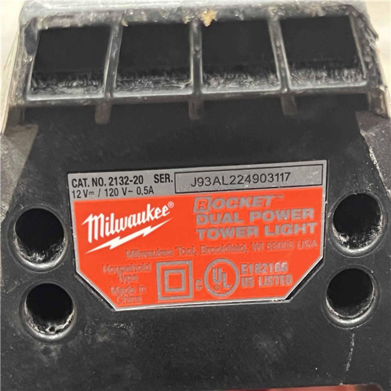 Milwaukee M12 12-Volt Lithium-Ion Cordless 1400 Lumen ROCKET LED Stand Work Light (Tool-Only)