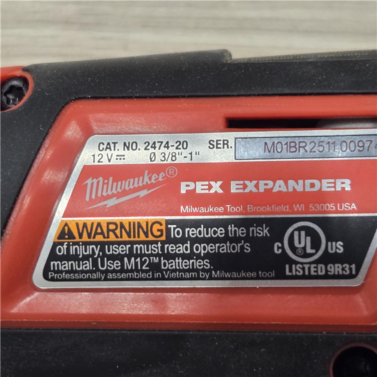 AS-IS Milwaukee M12 12V Lithium-Ion Cordless PEX Expansion Tool Kit