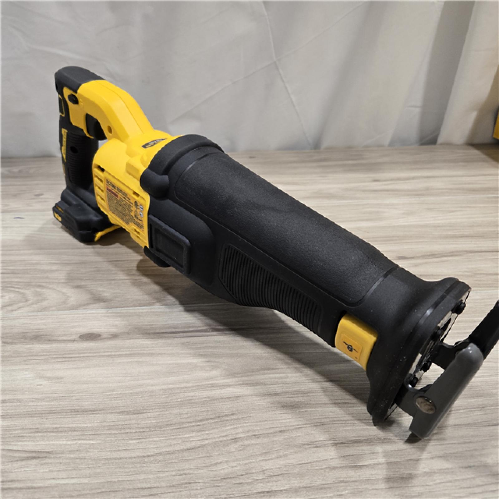 AS-IS DeWalt 20V MAX XR Cordless Reciprocating Saw (Tool-Only)