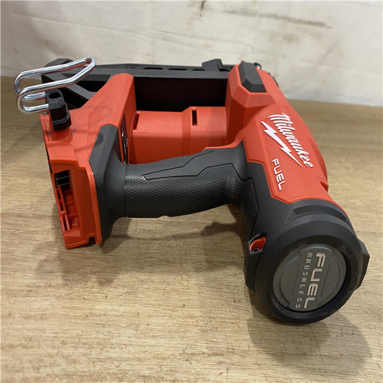 AS-IS Milwaukee FUEL 18-Volt Lithium-Ion Brushless Cordless Gen ll 16-Gauge Straight Finish Nailer (Tool Only)