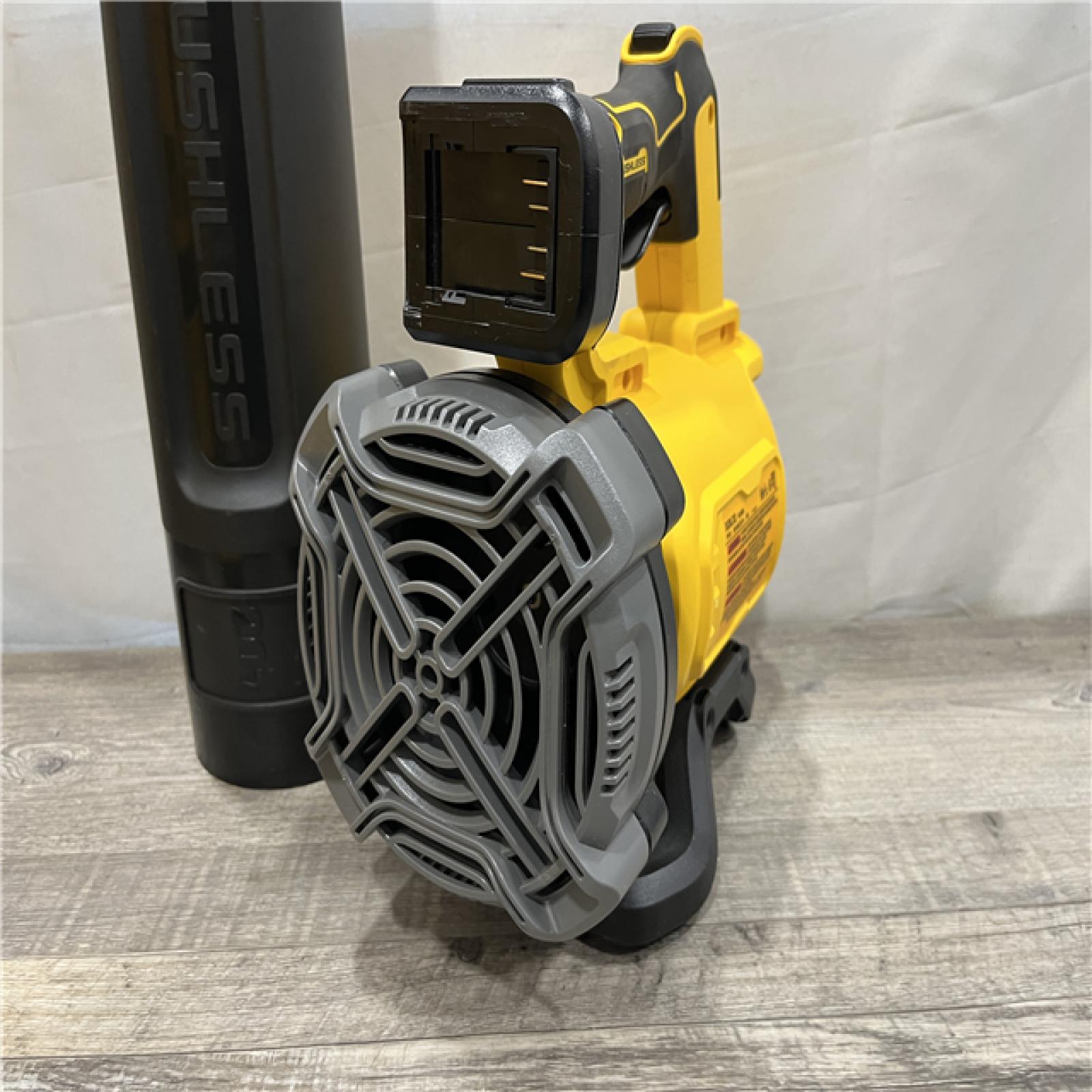 AS-IS DEWALT 20V MAX* XR Brushless Cordless Handheld Blower Kit
