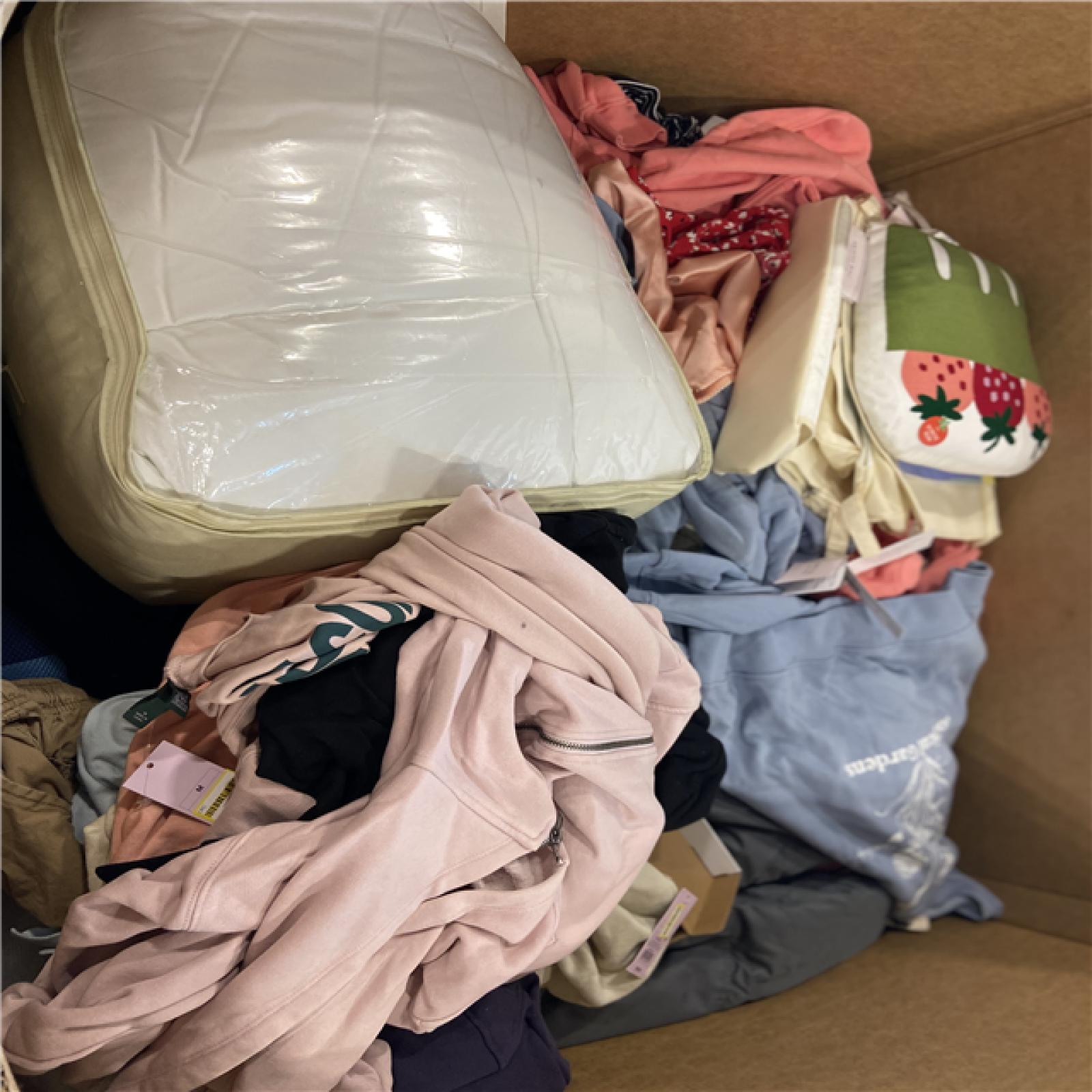 DALLAS LOCATION - BULLSEYE CLOTHING, HOME GOODS PALLET