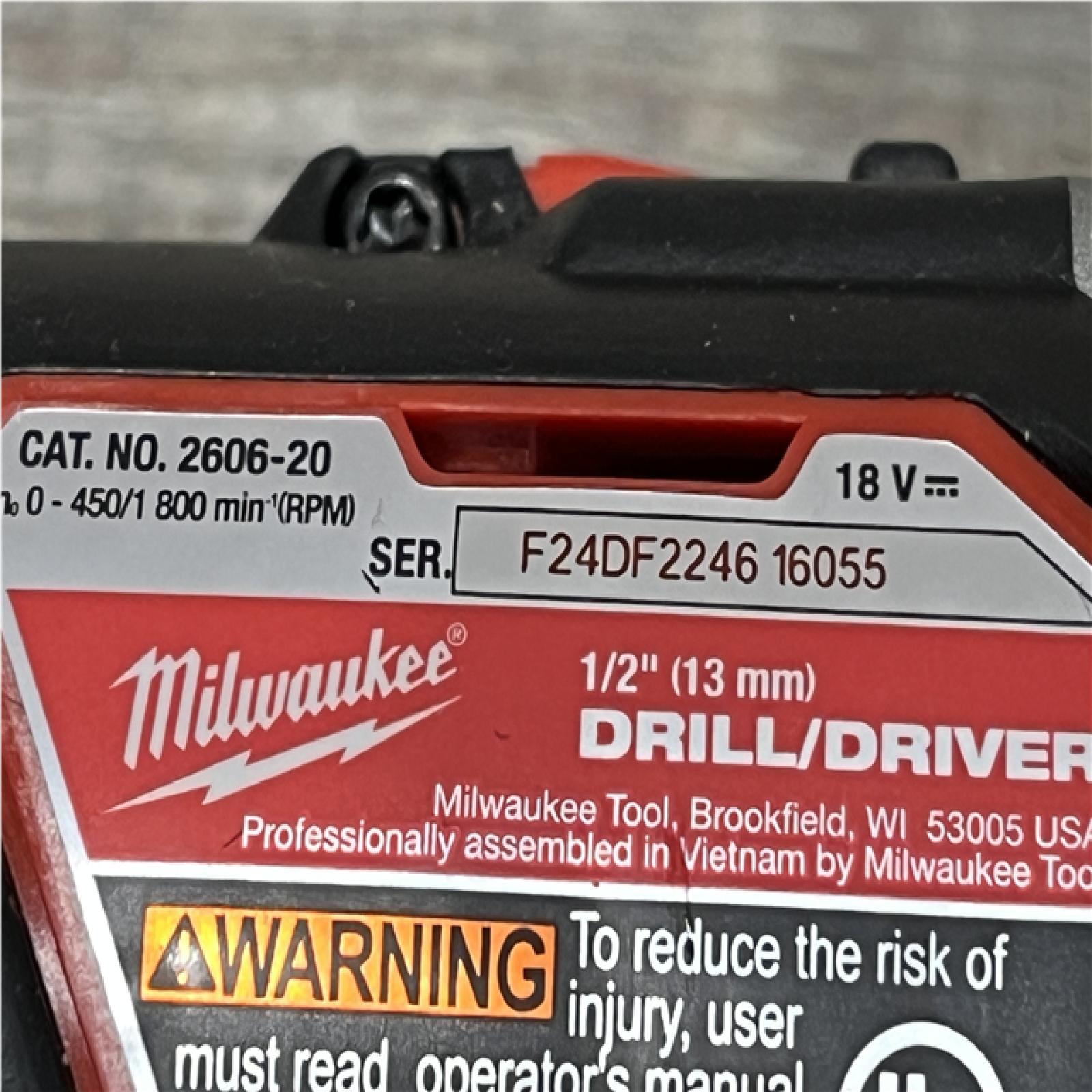 AS-IS Milwaukee 18V Lithium-Ion Cordless Drill Driver/Impact Driver Combo Kit